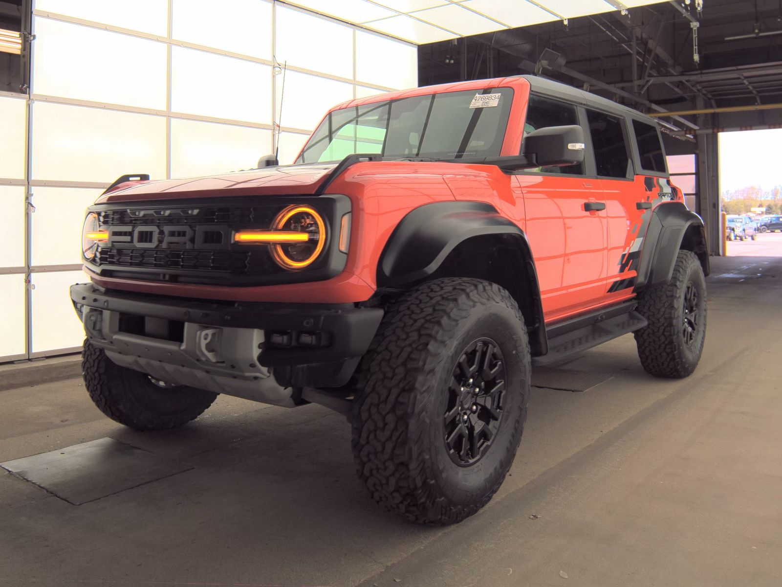 FORD BRONCO - 1