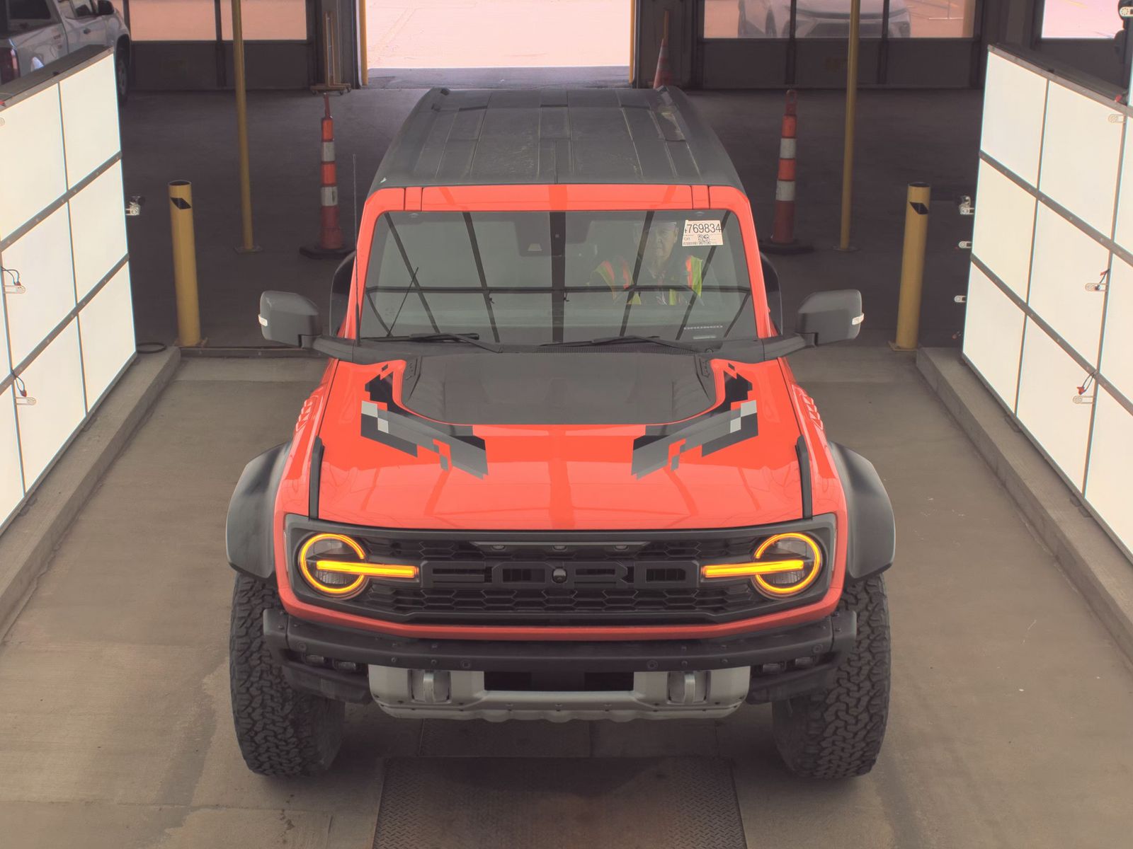FORD BRONCO - 3