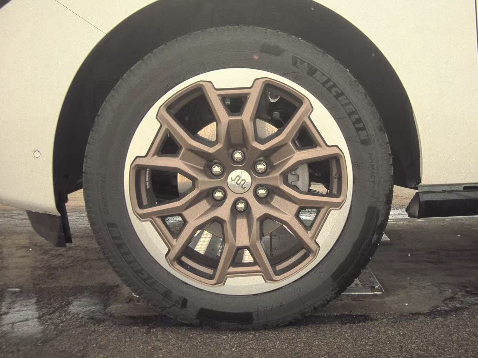 FORD EXPEDITION - 10