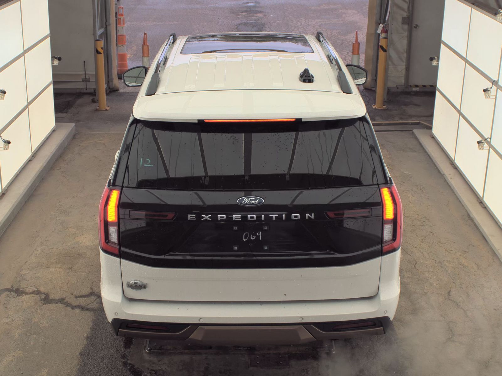 FORD EXPEDITION - 7