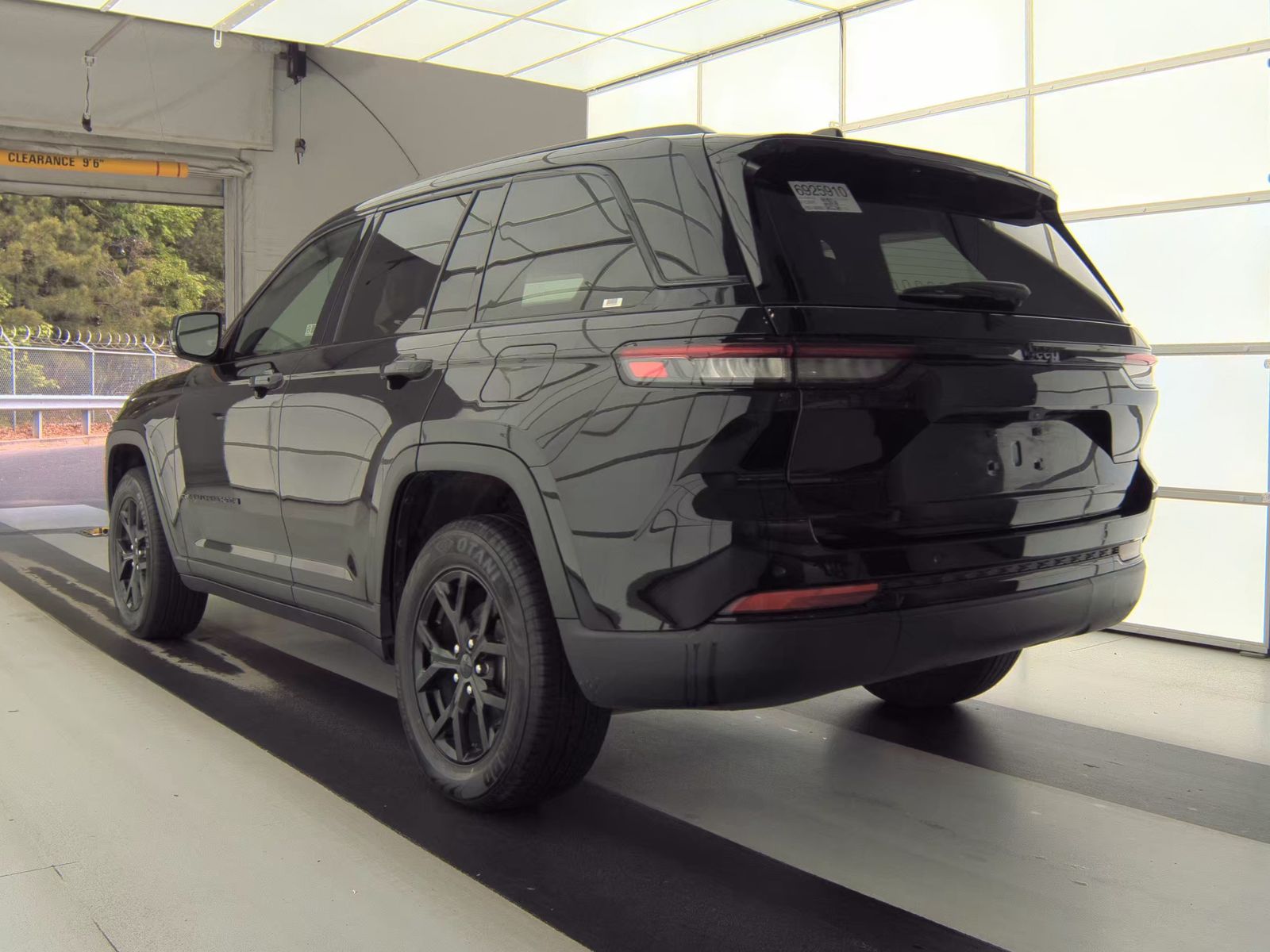 2024 Jeep Grand Cherokee Altitude RWD