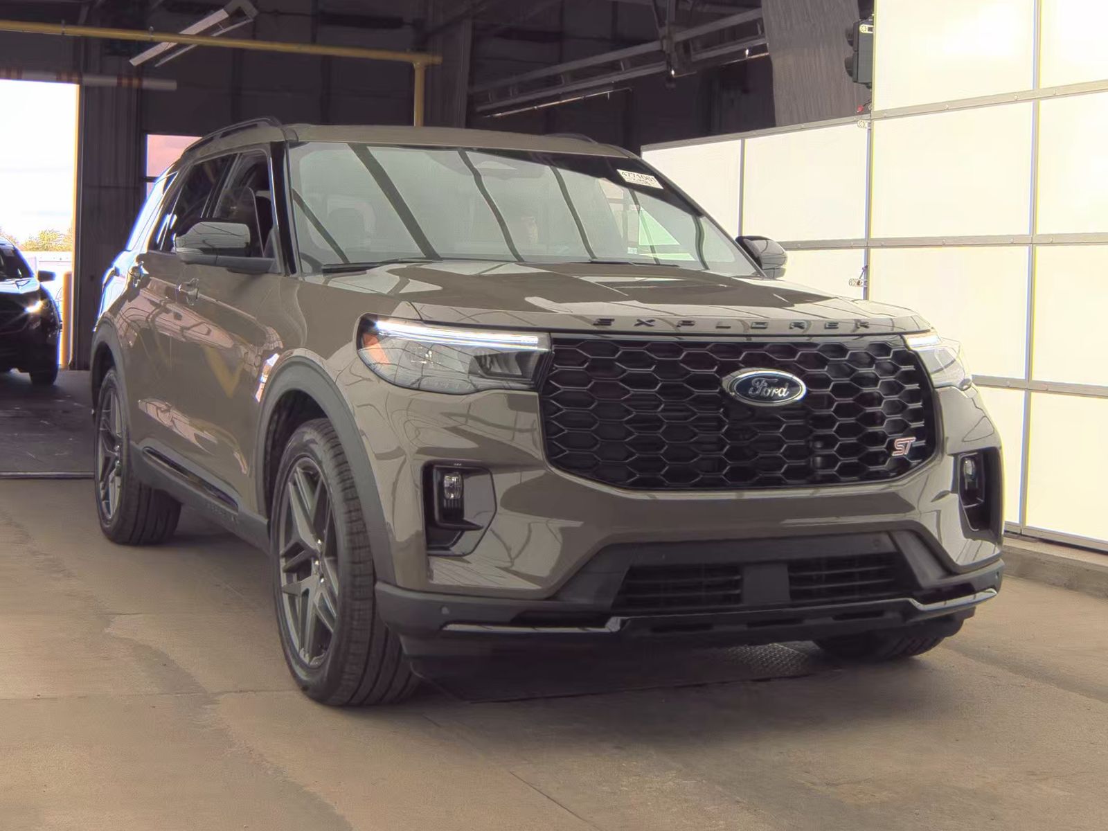 FORD EXPLORER - 5