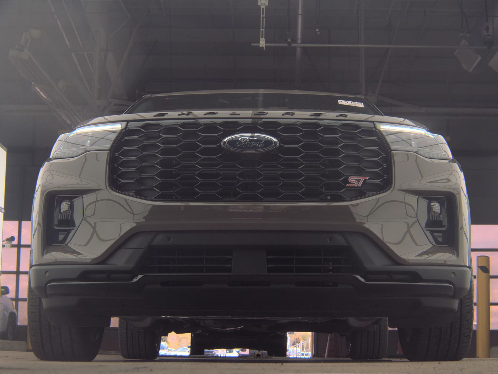 FORD EXPLORER - 4
