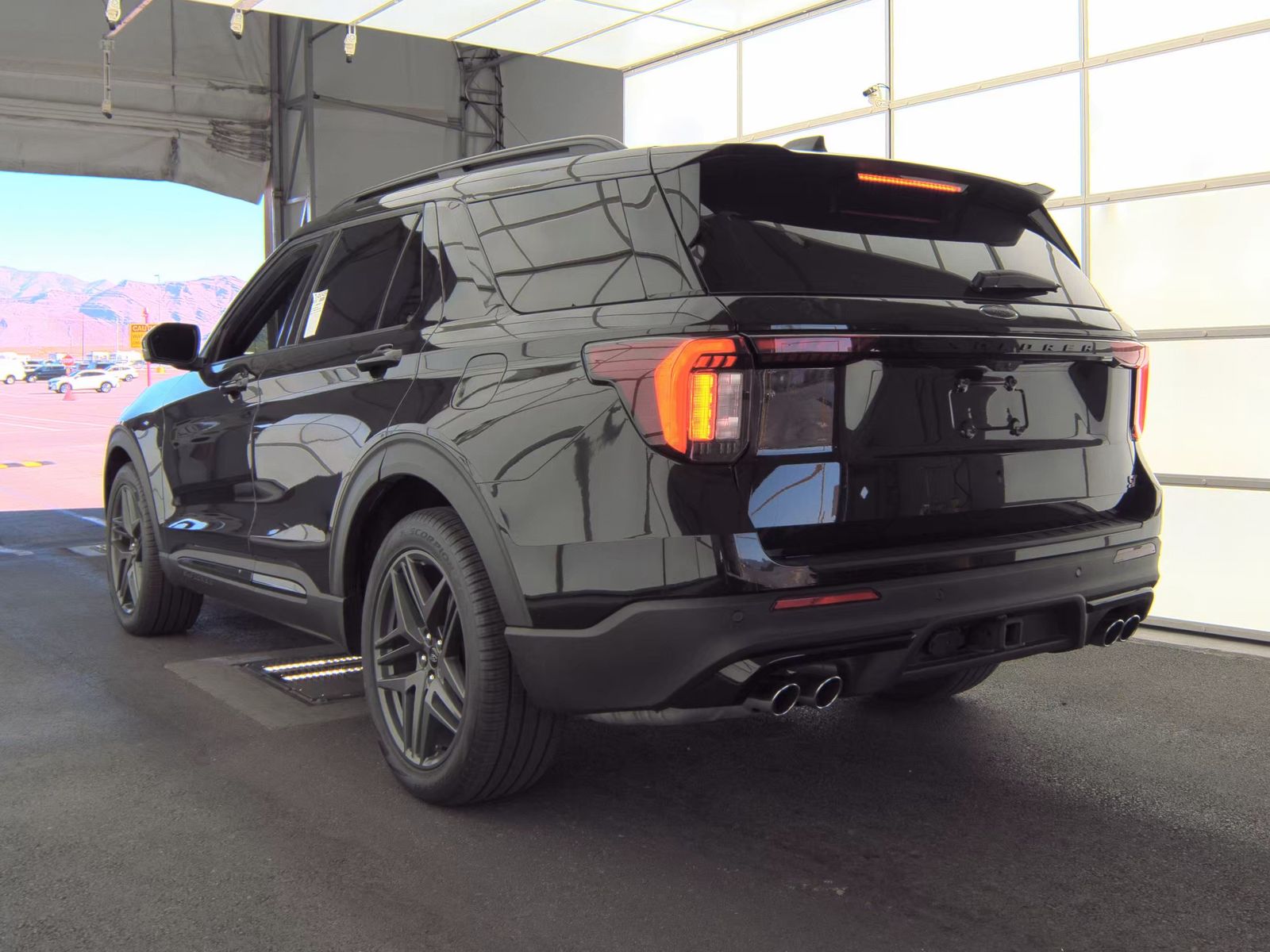 FORD EXPLORER - 9