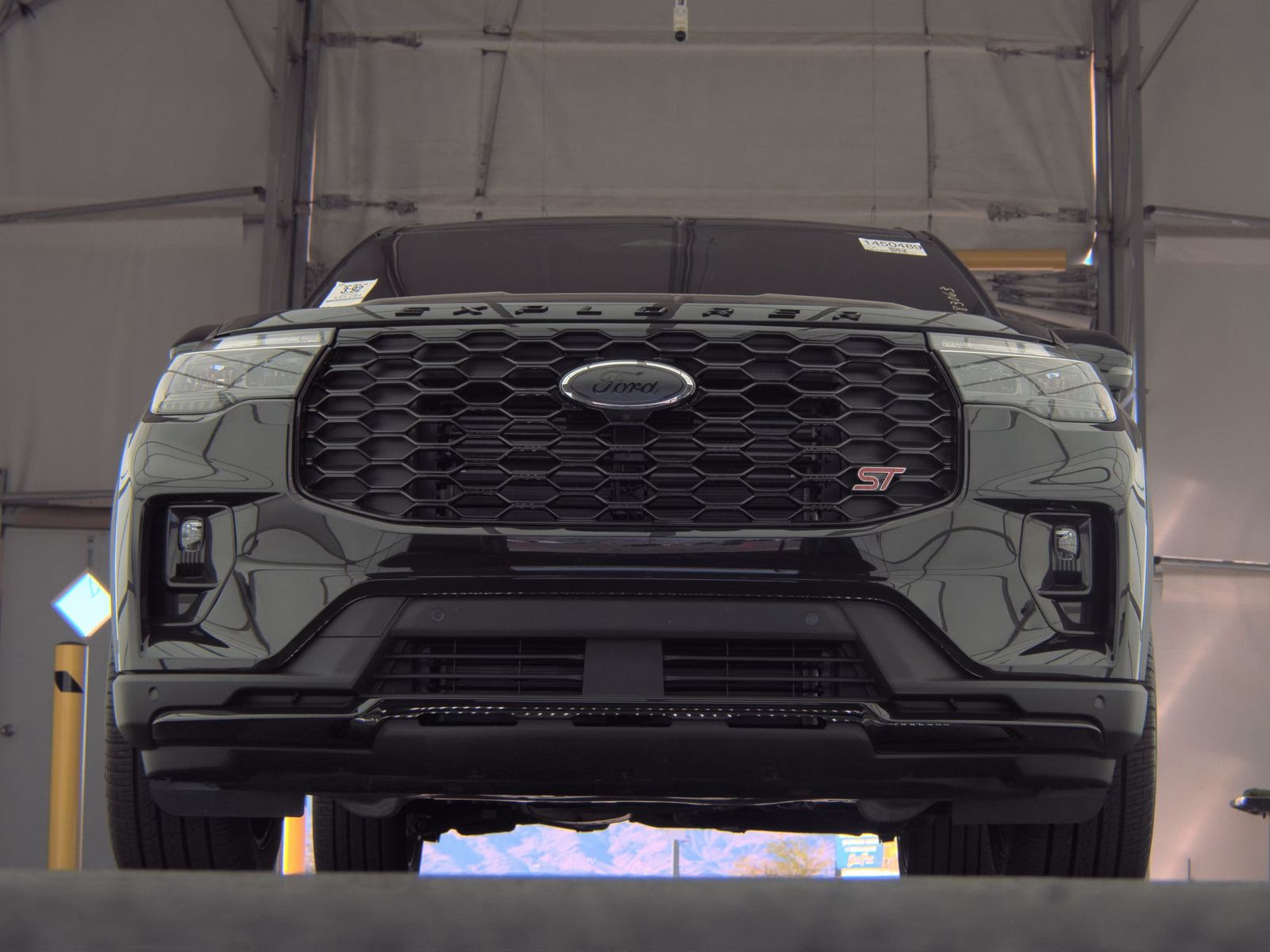 FORD EXPLORER - 4