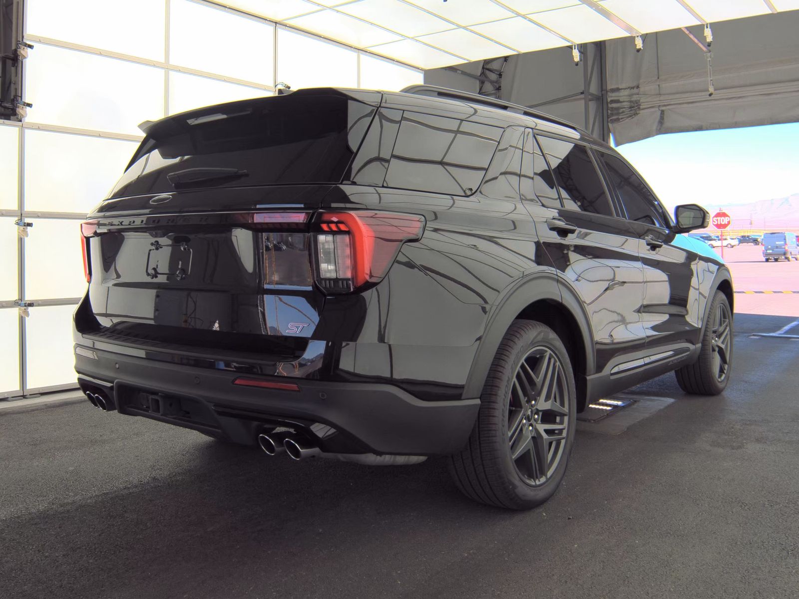 FORD EXPLORER - 6
