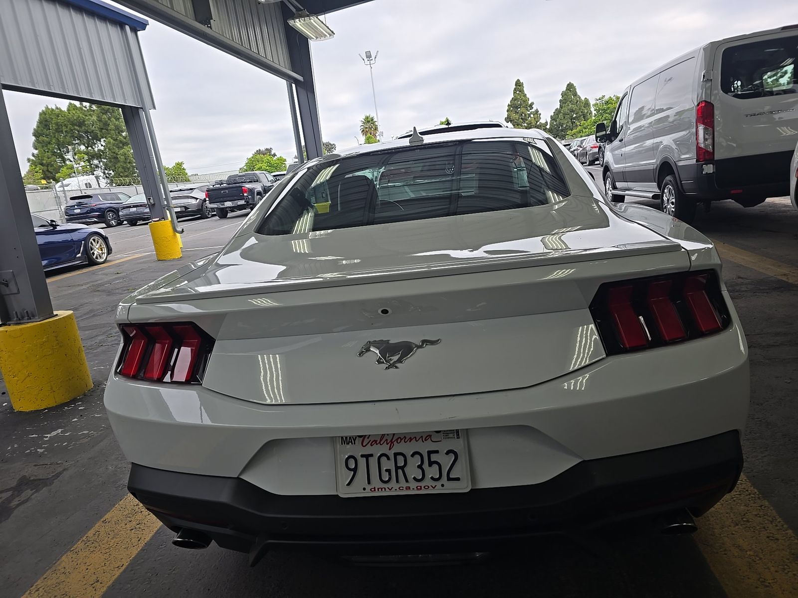 FORD MUSTANG - 6