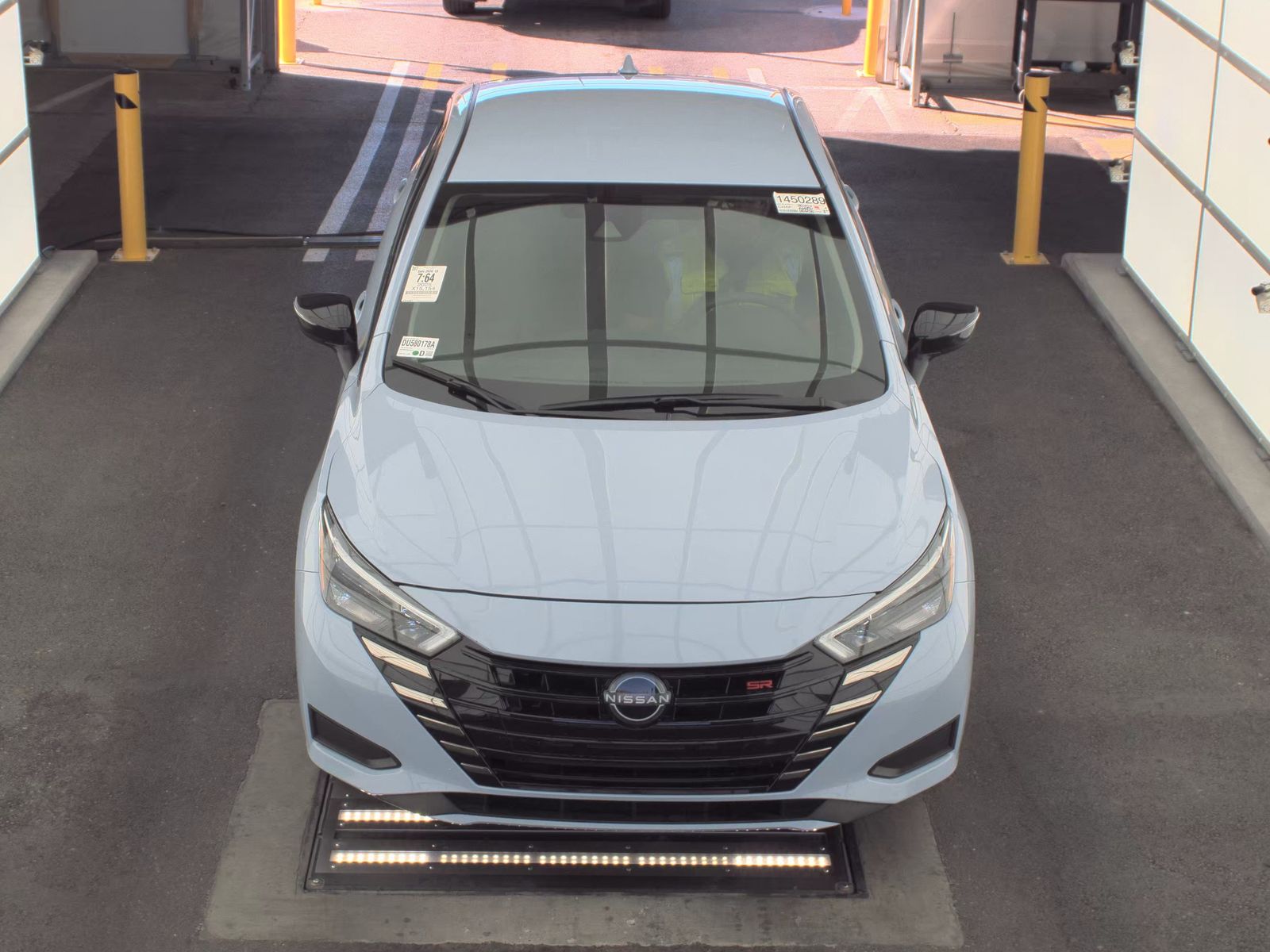 NISSAN VERSA - 3
