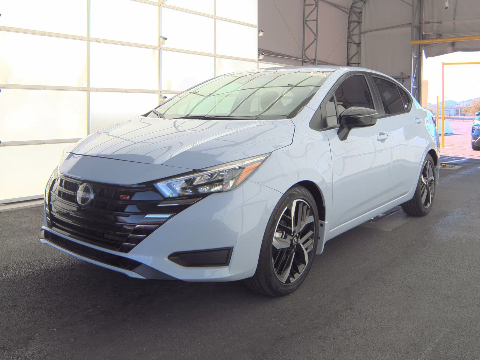 NISSAN VERSA - 1