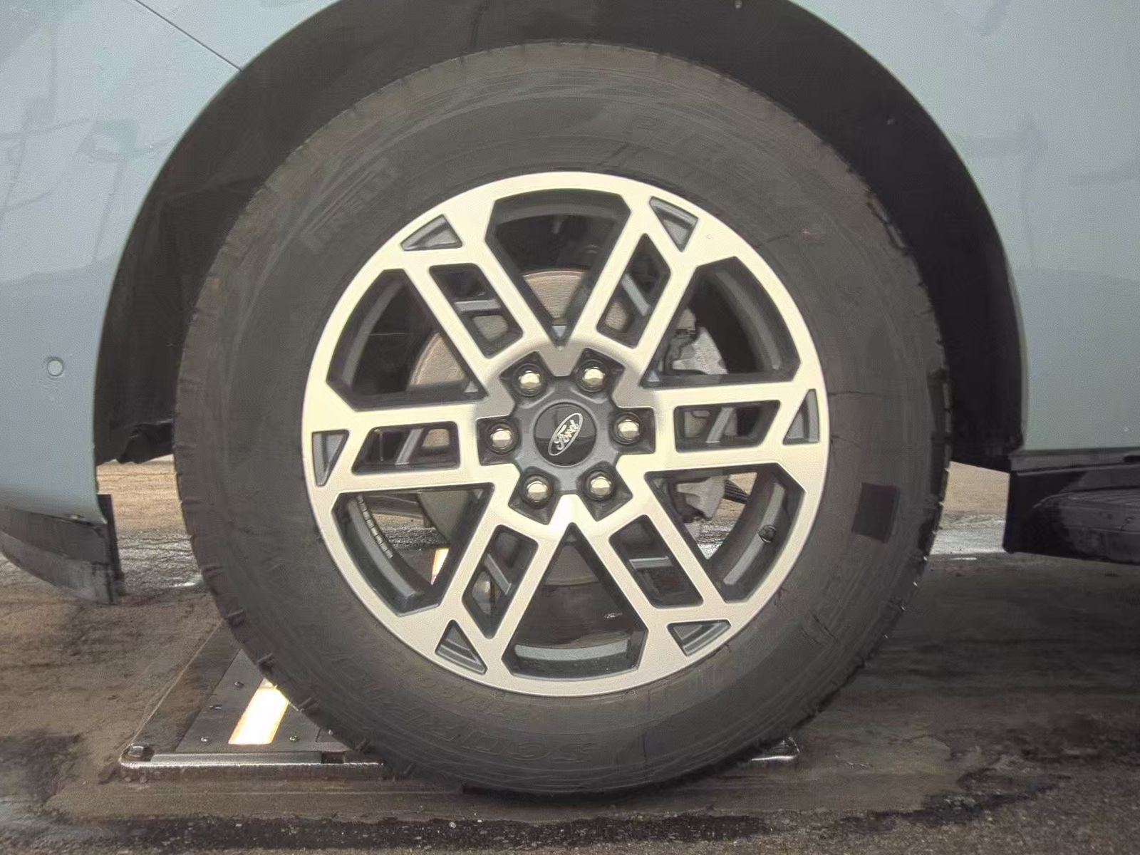 FORD EXPEDITION - 10