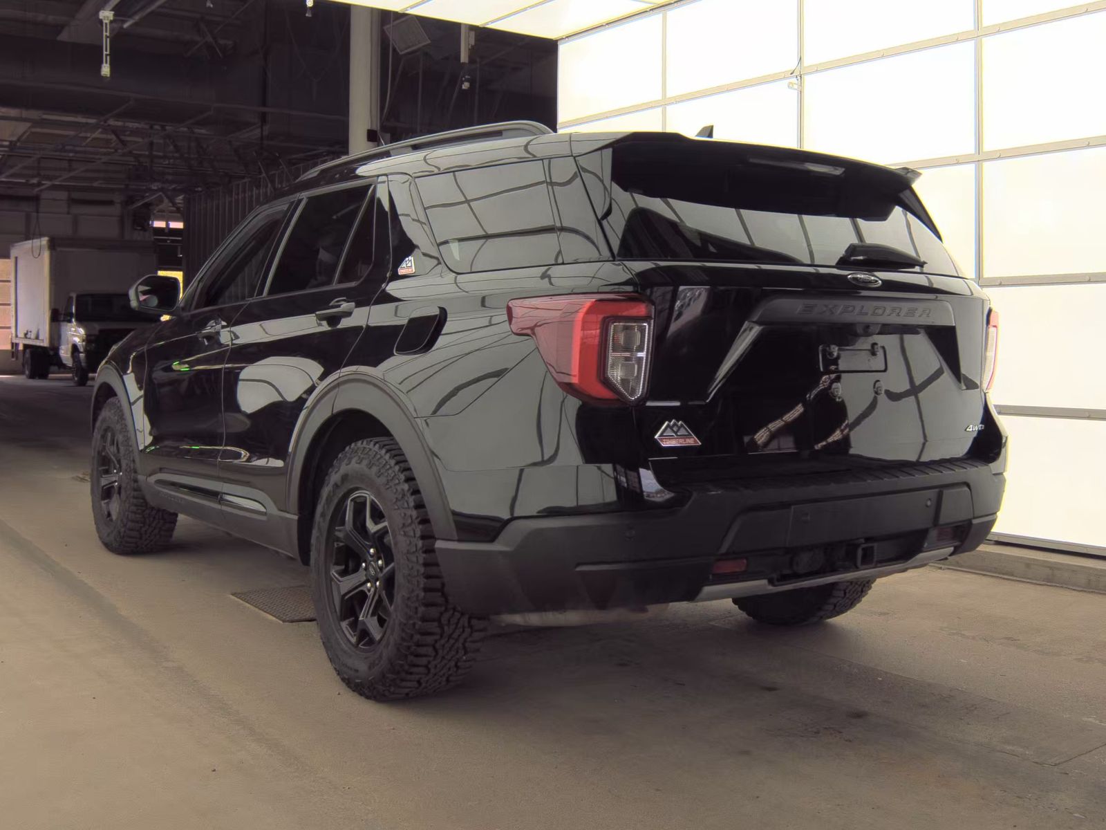 FORD EXPLORER - 9