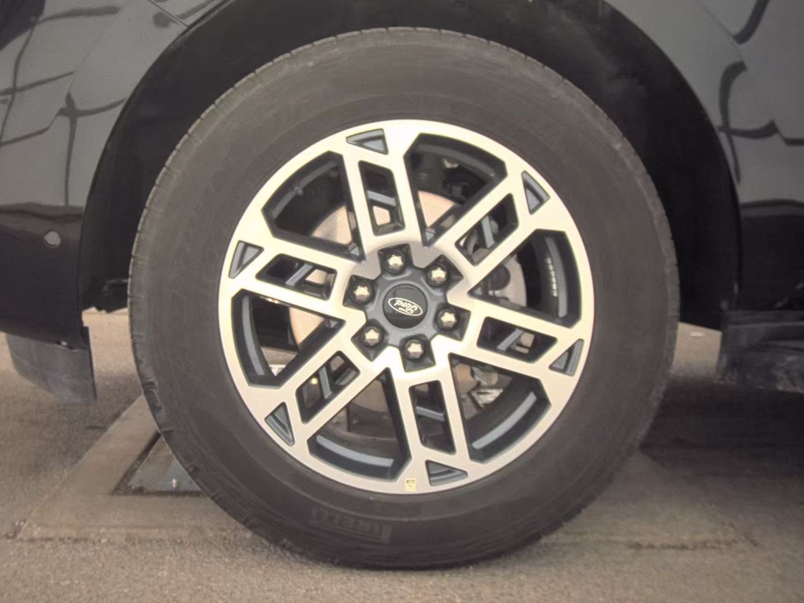 FORD EXPEDITION - 10