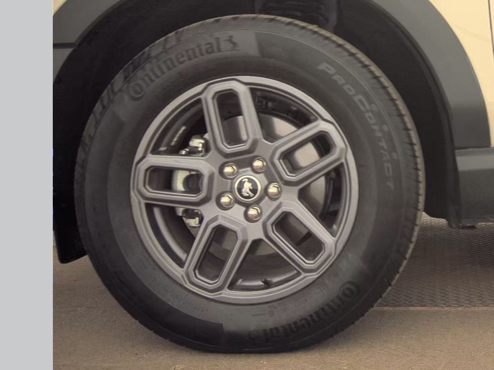 FORD BRONCO SPORT - 10