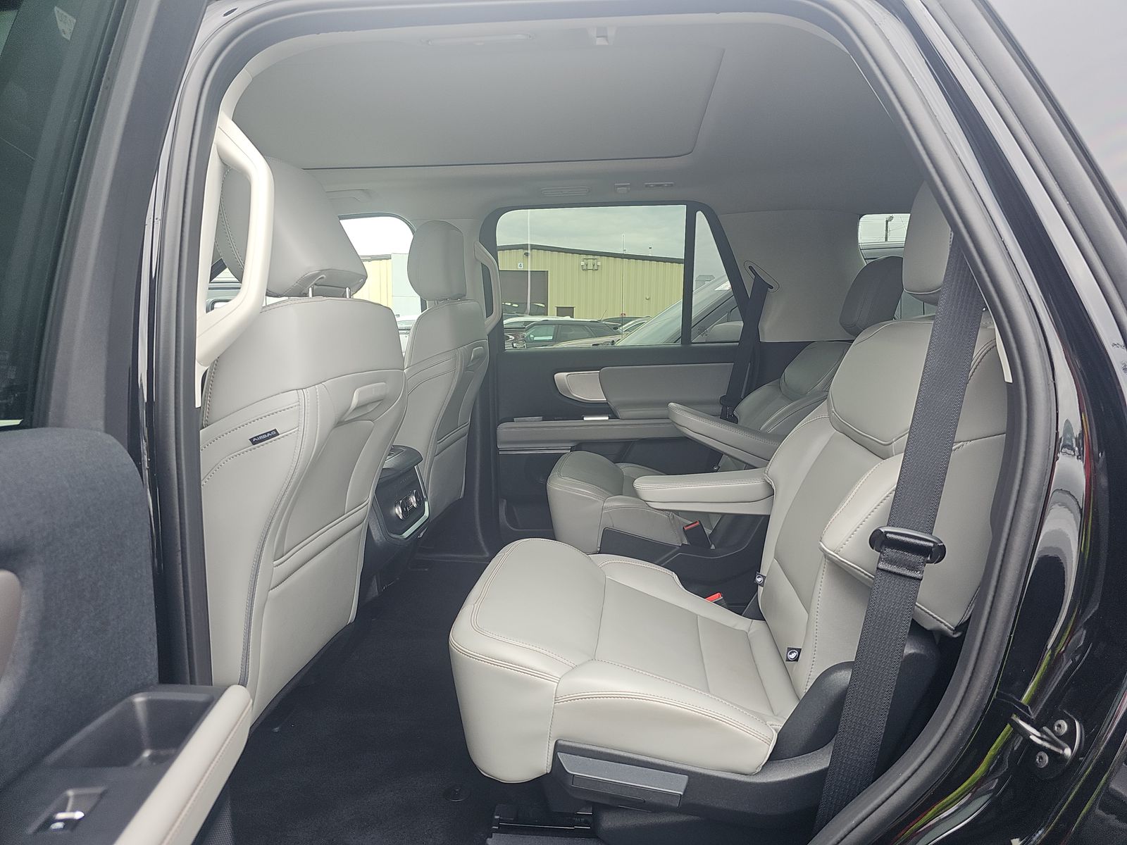 FORD EXPEDITION - 10