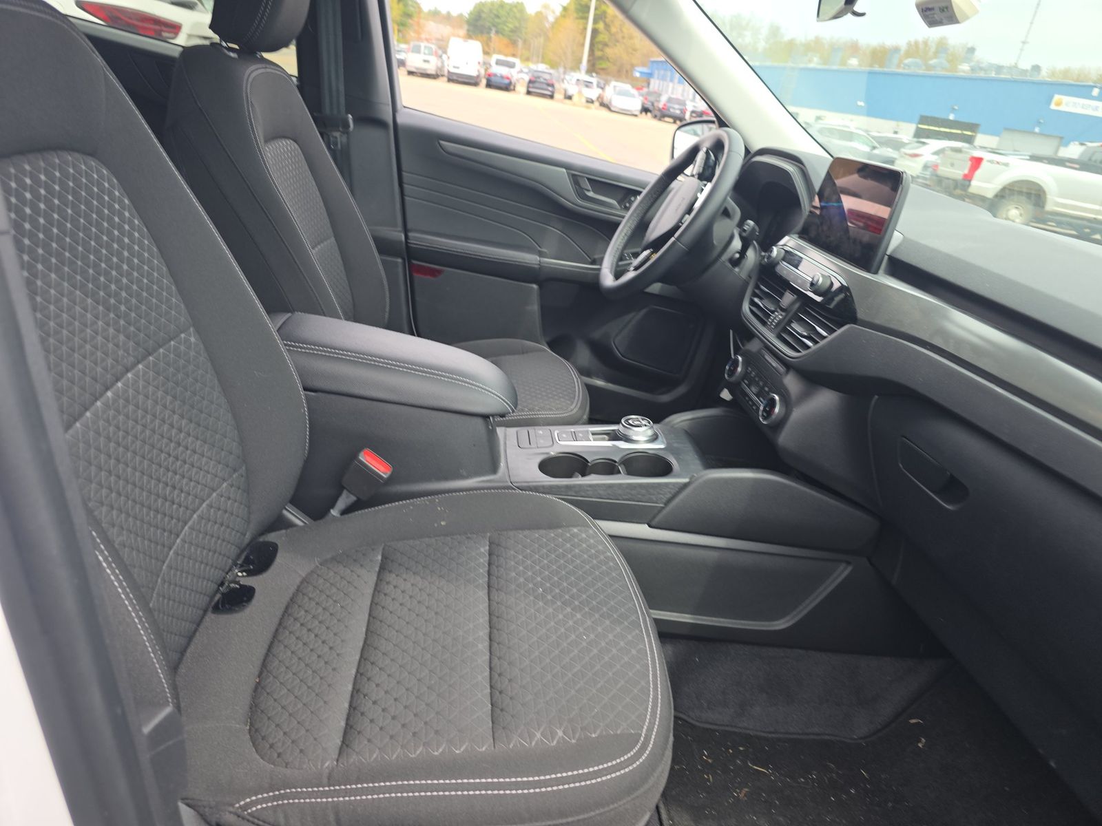 FORD ESCAPE - 9