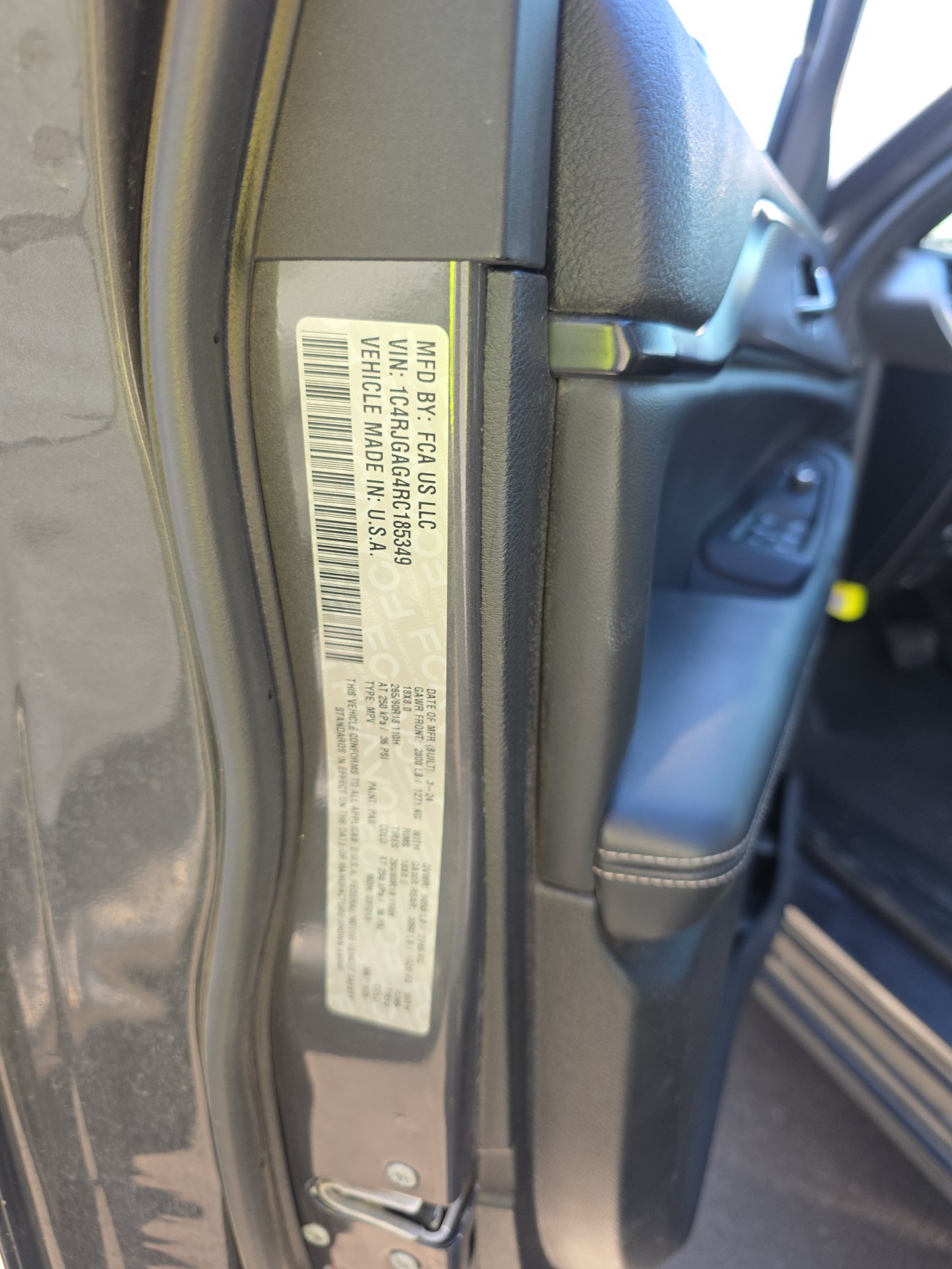 2024 Jeep Grand Cherokee Altitude RWD