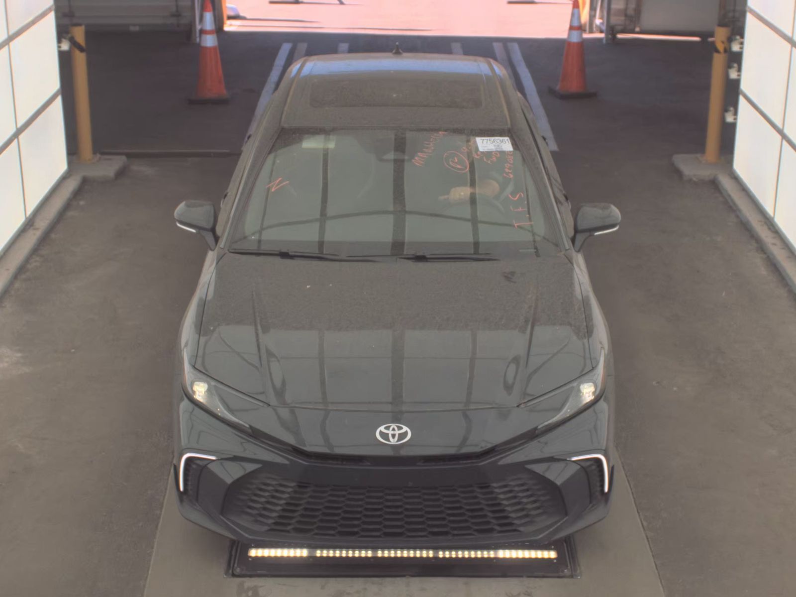 TOYOTA CAMRY - 3
