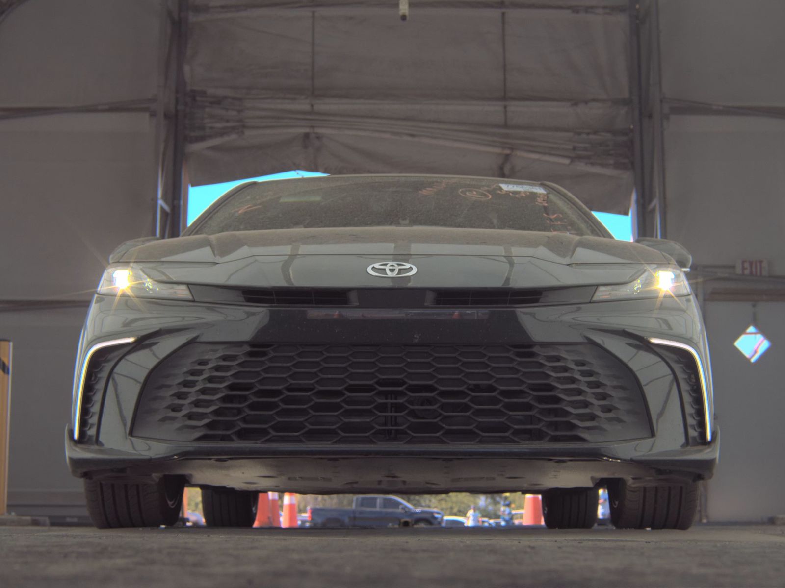 TOYOTA CAMRY - 4