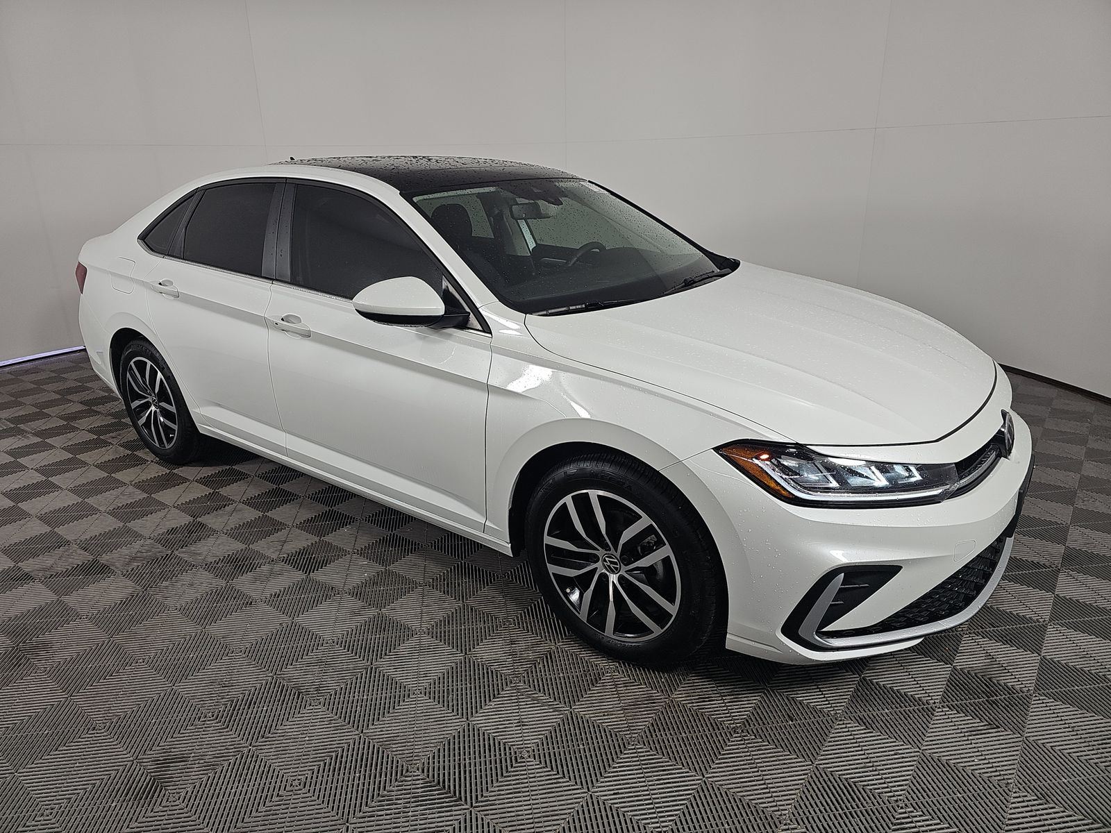 2025 Volkswagen Jetta 1.5T SE FWD