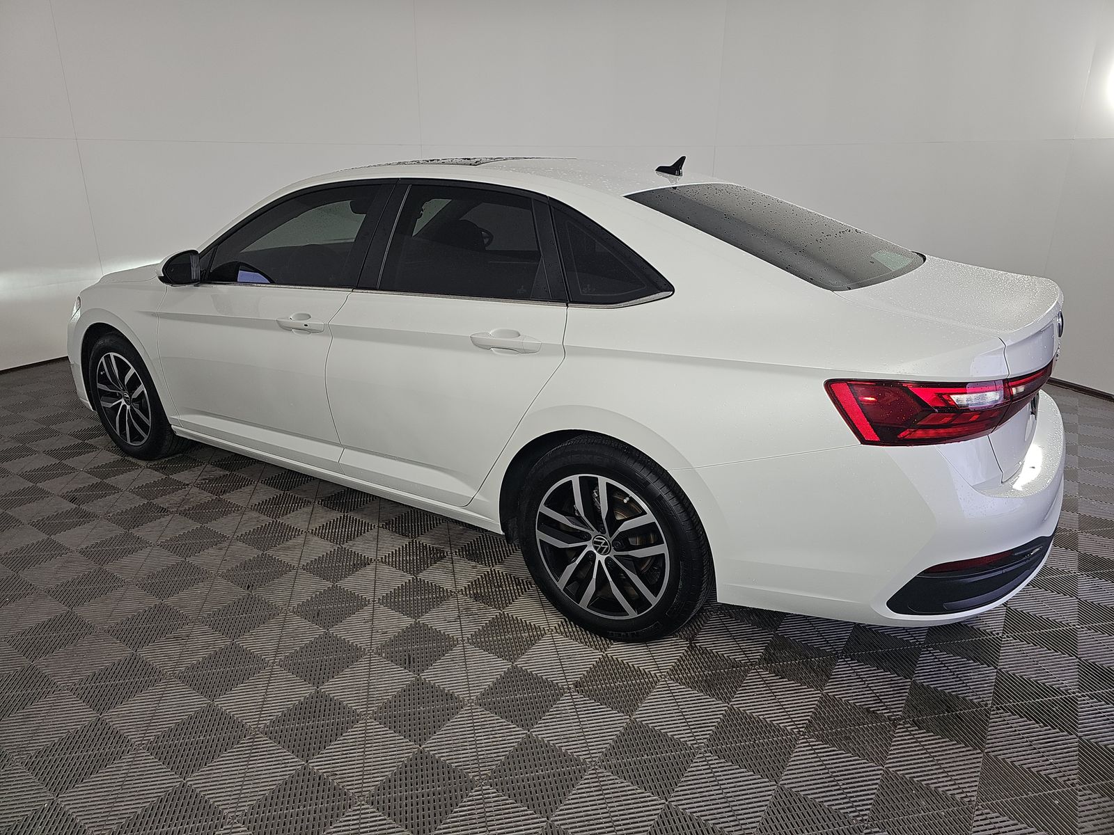 2025 Volkswagen Jetta 1.5T SE FWD