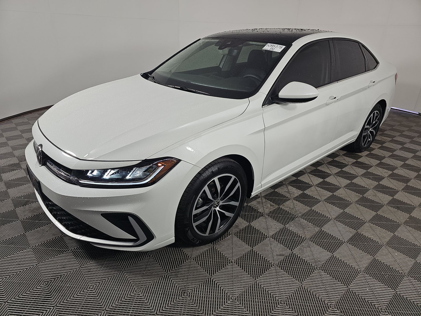 2025 Volkswagen Jetta 1.5T SE FWD