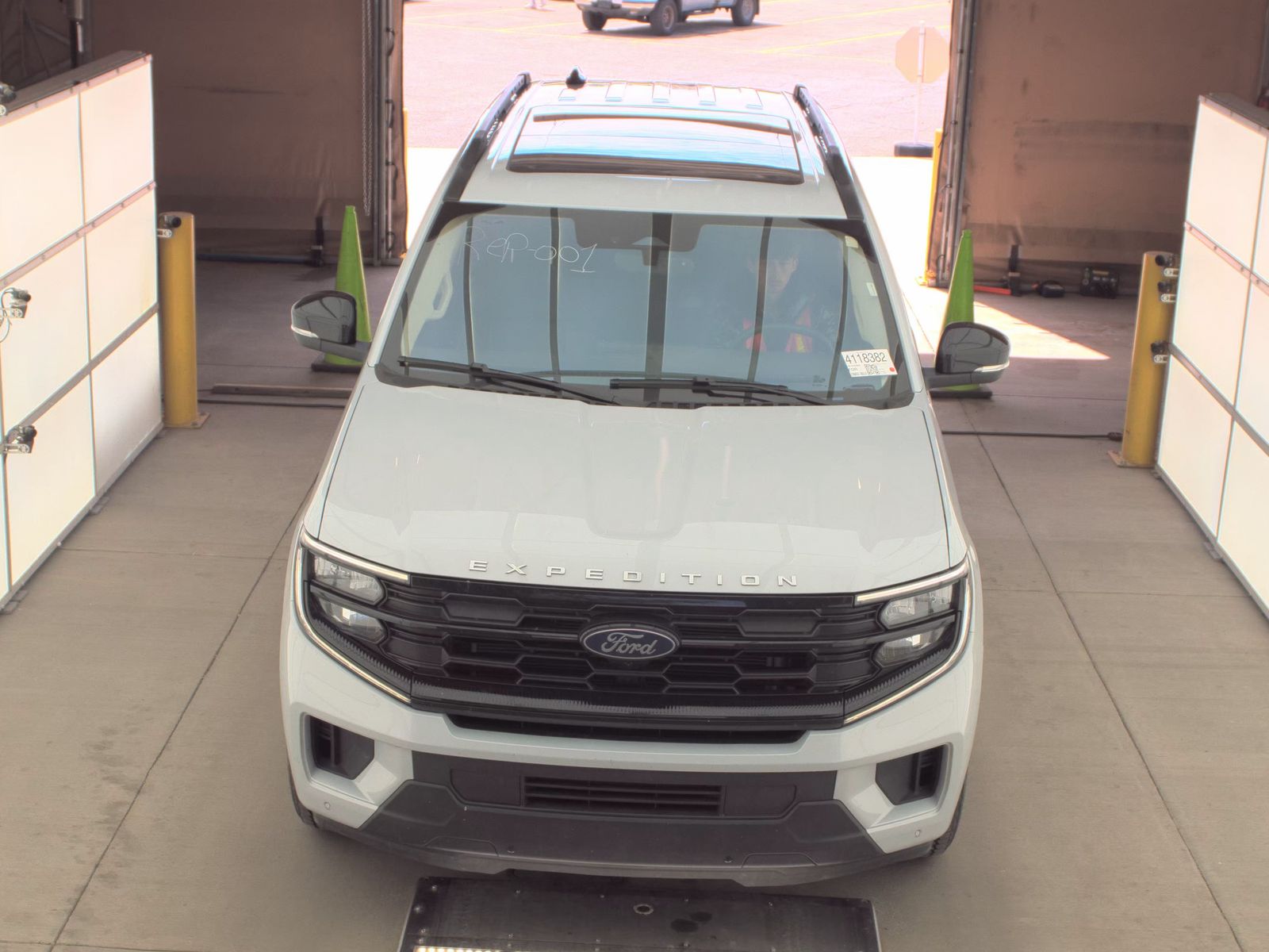 FORD EXPEDITION - 3