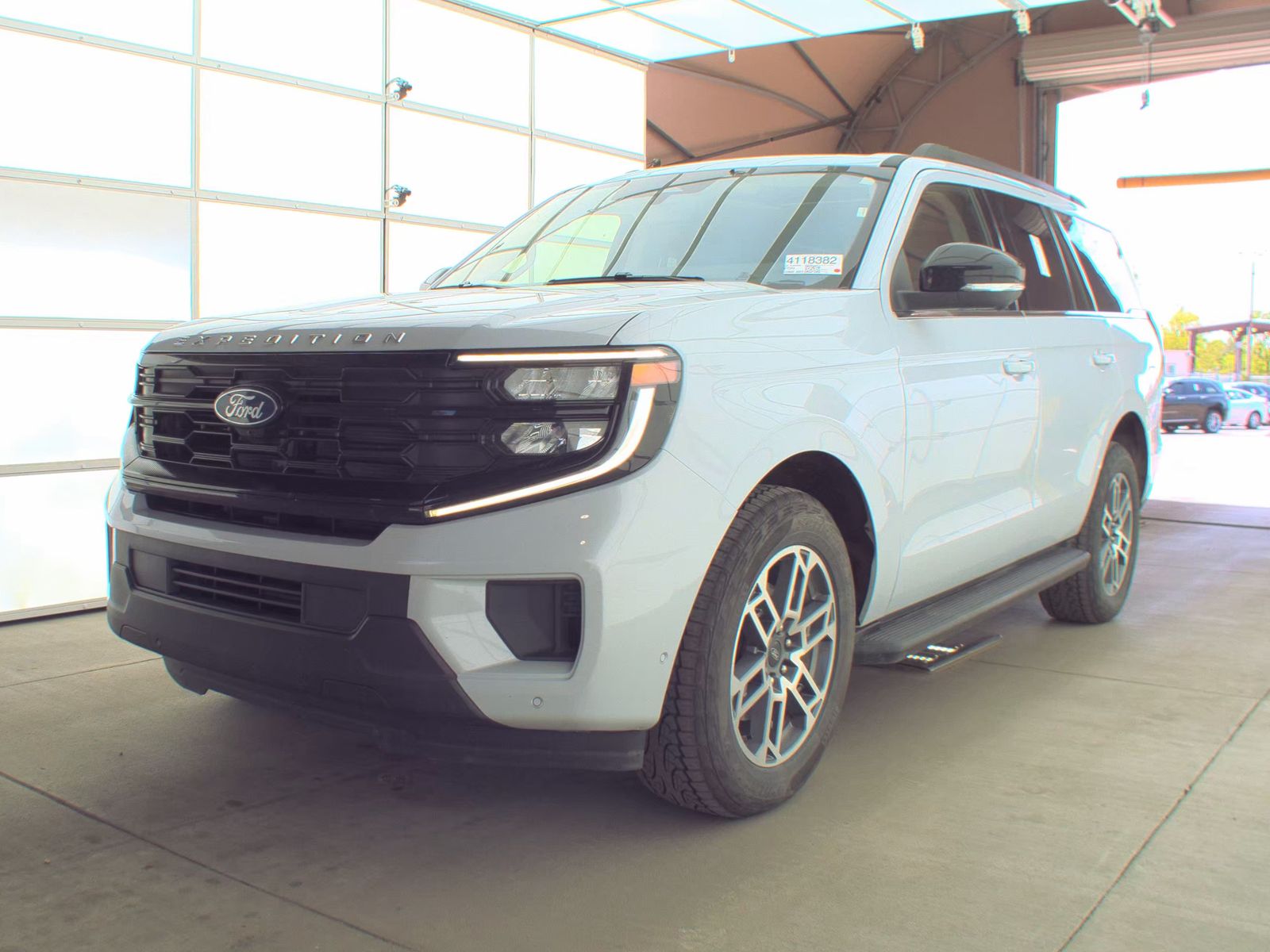 FORD EXPEDITION - 1