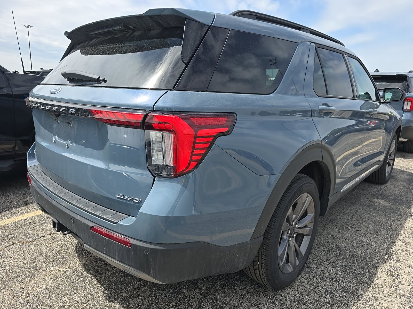 FORD EXPLORER - 5