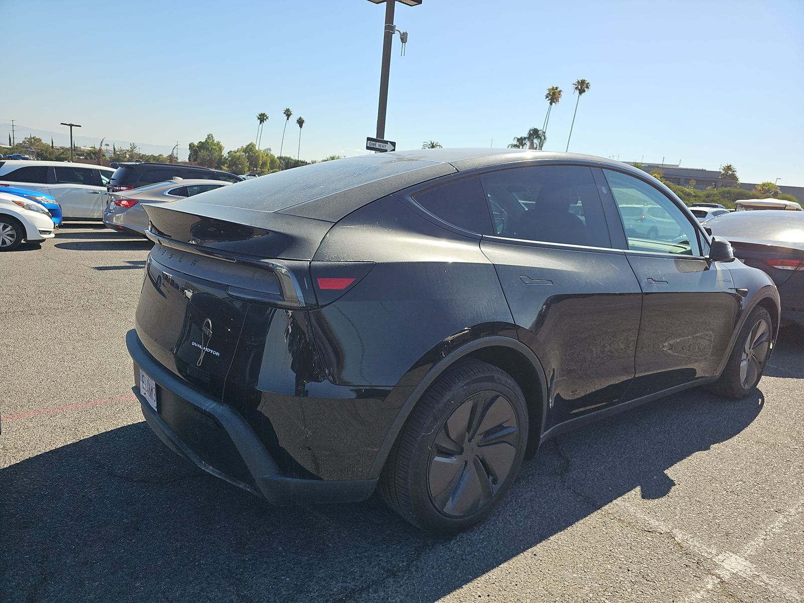 TESLA MODEL Y - 5