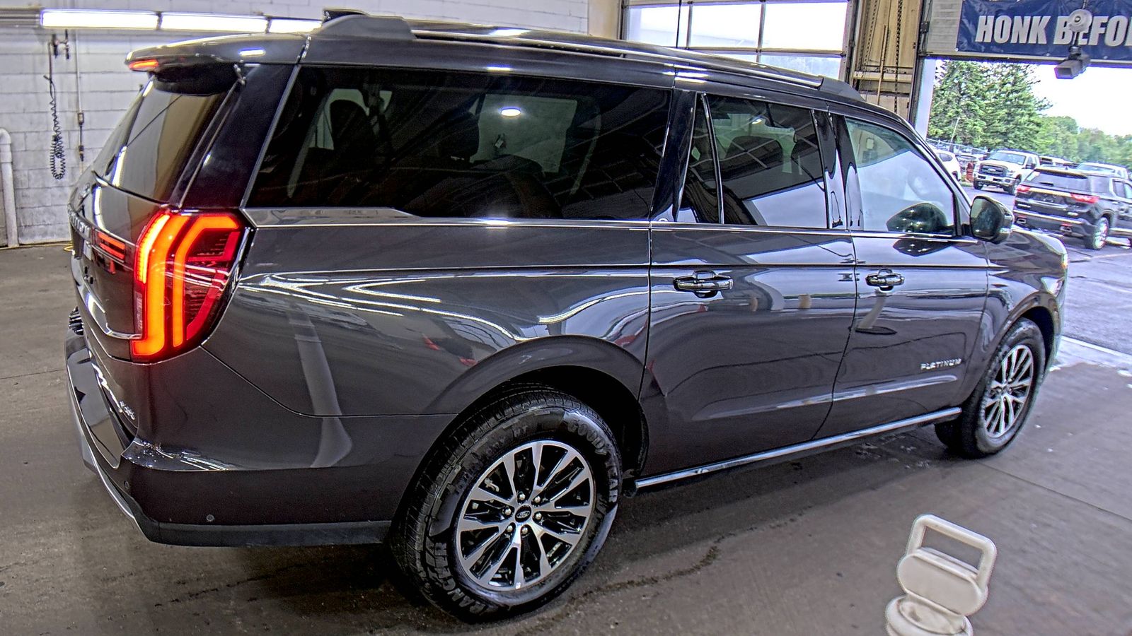 FORD EXPEDITION MAX - 5