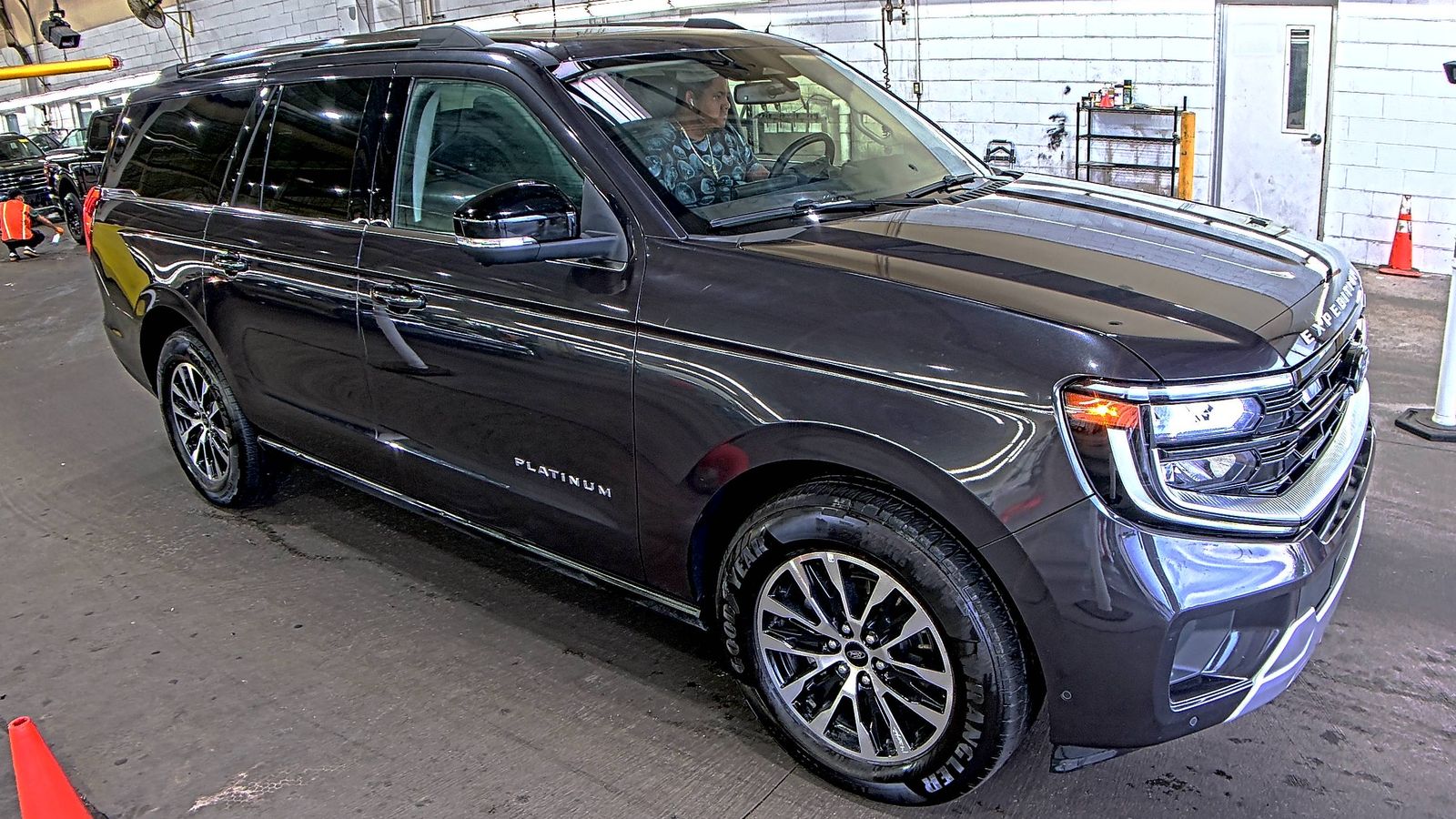 FORD EXPEDITION MAX - 4