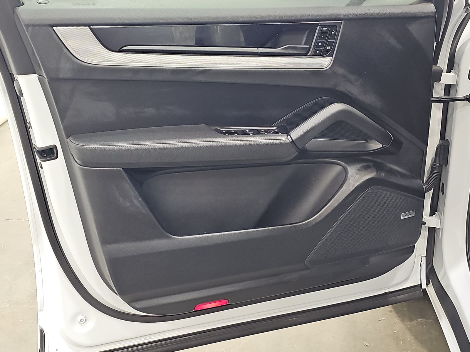 PORSCHE CAYENNE - 10