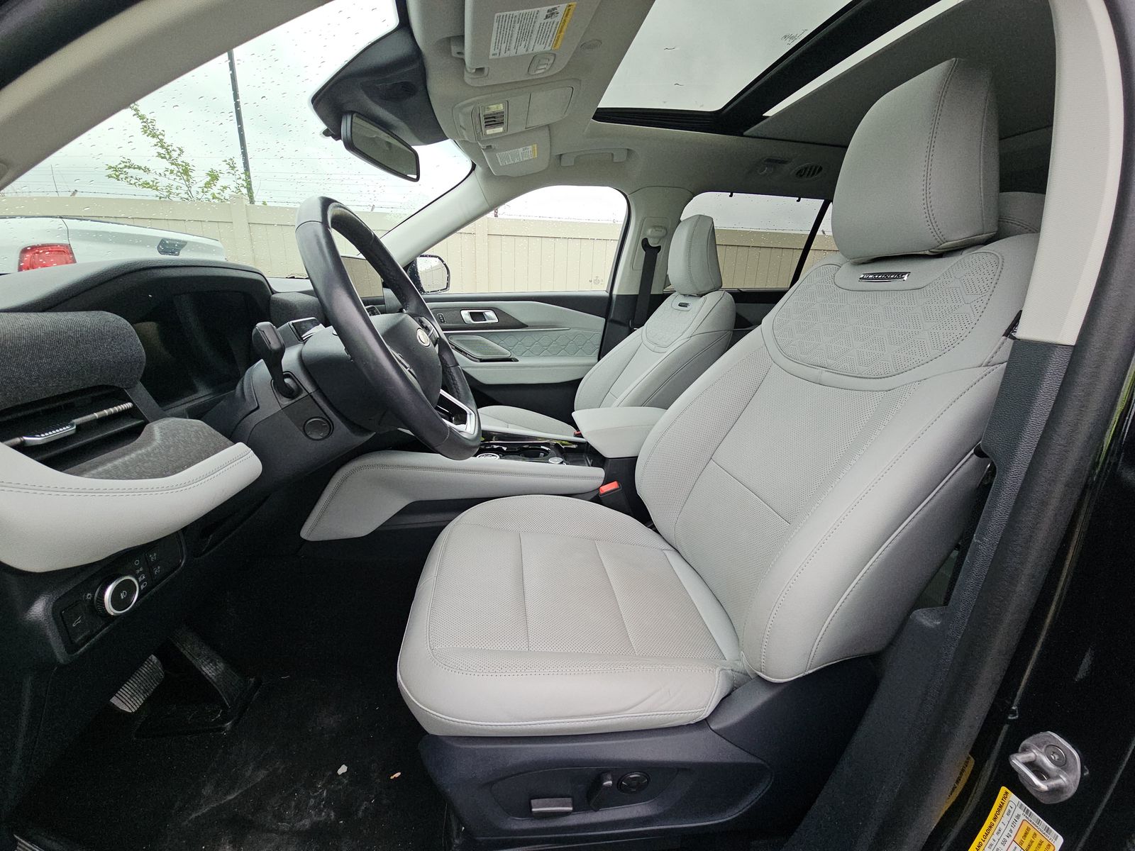 FORD EXPLORER - 8