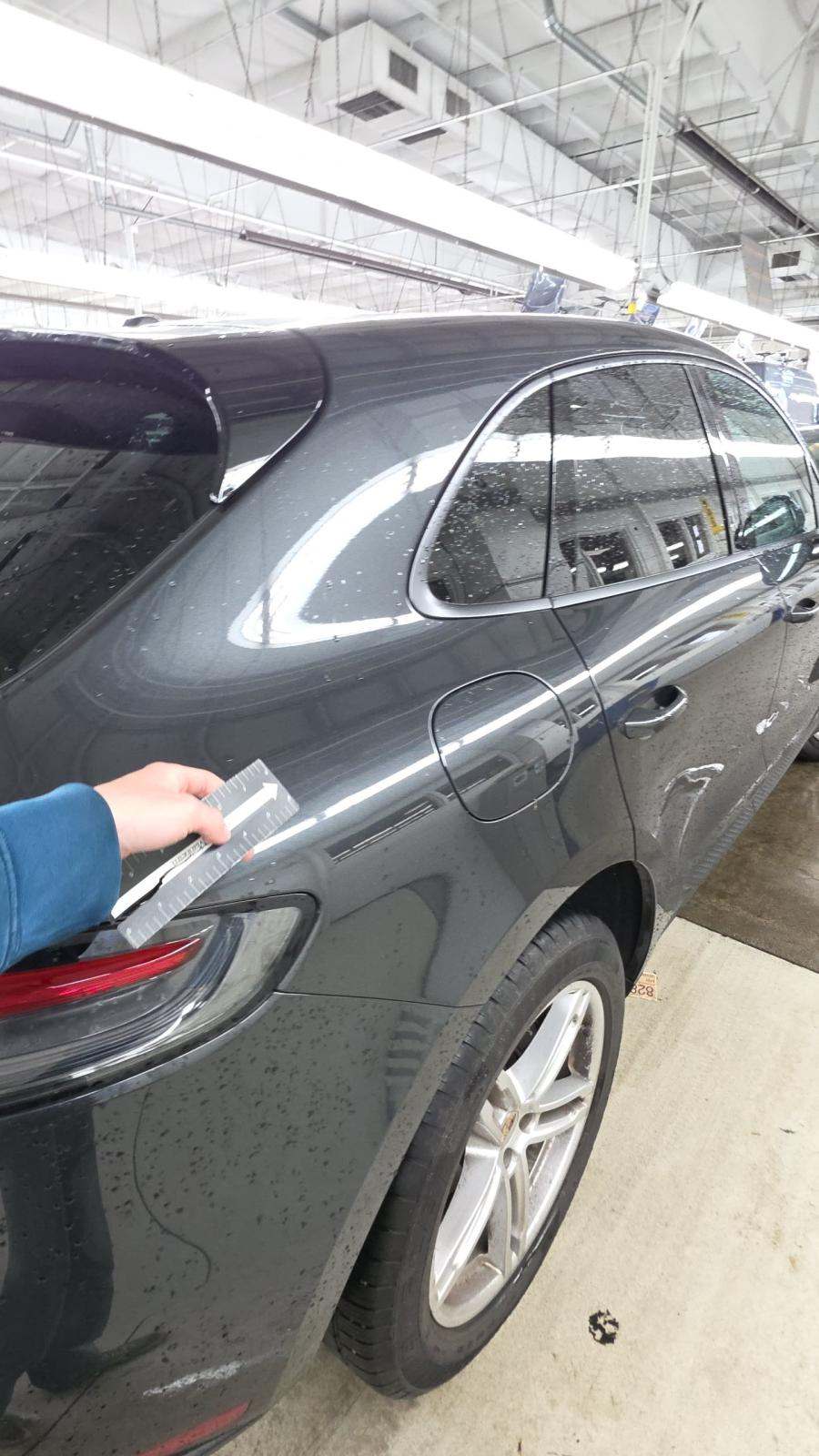 2023 Porsche Macan Base AWD