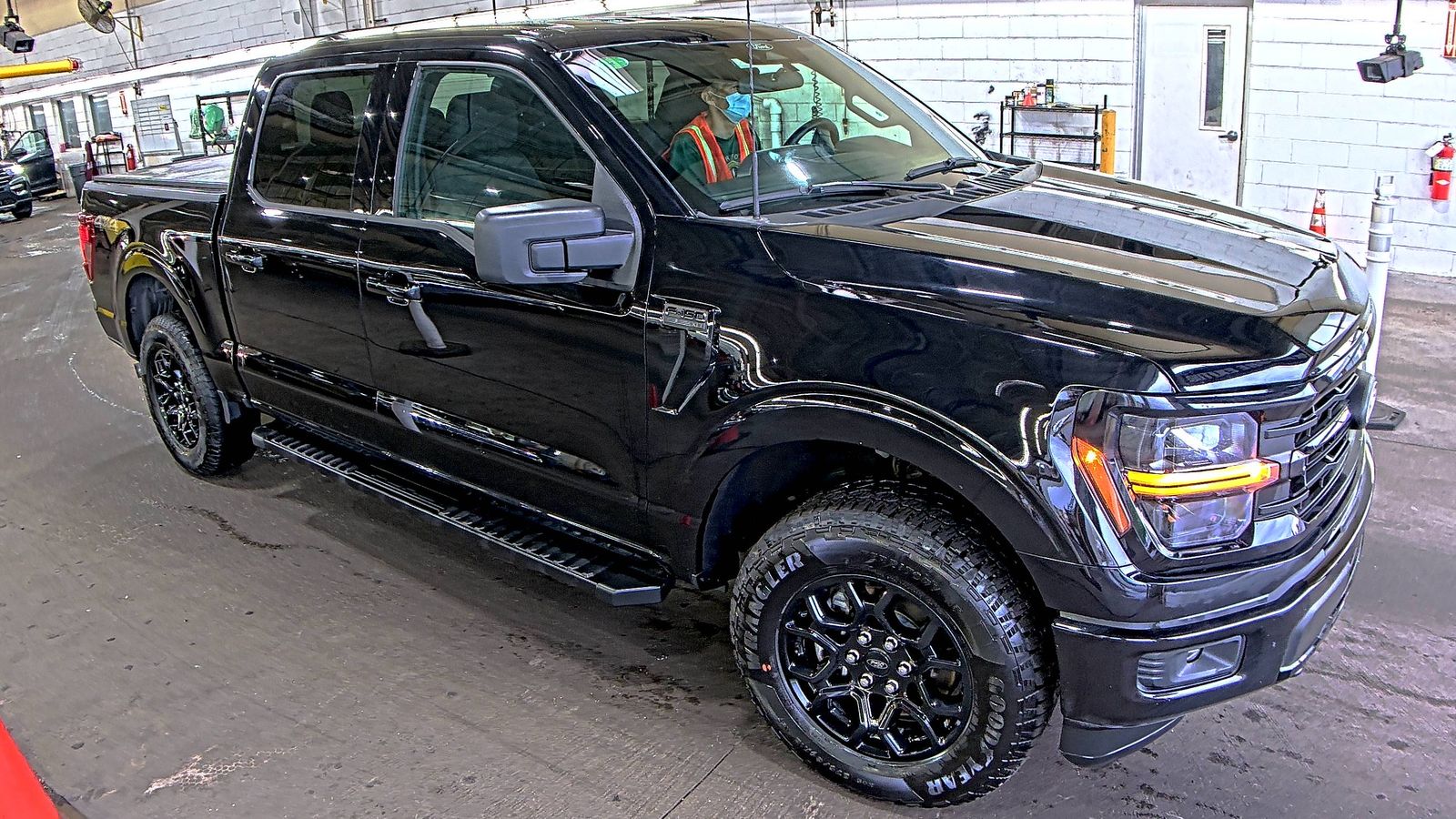 FORD F-150 - 4