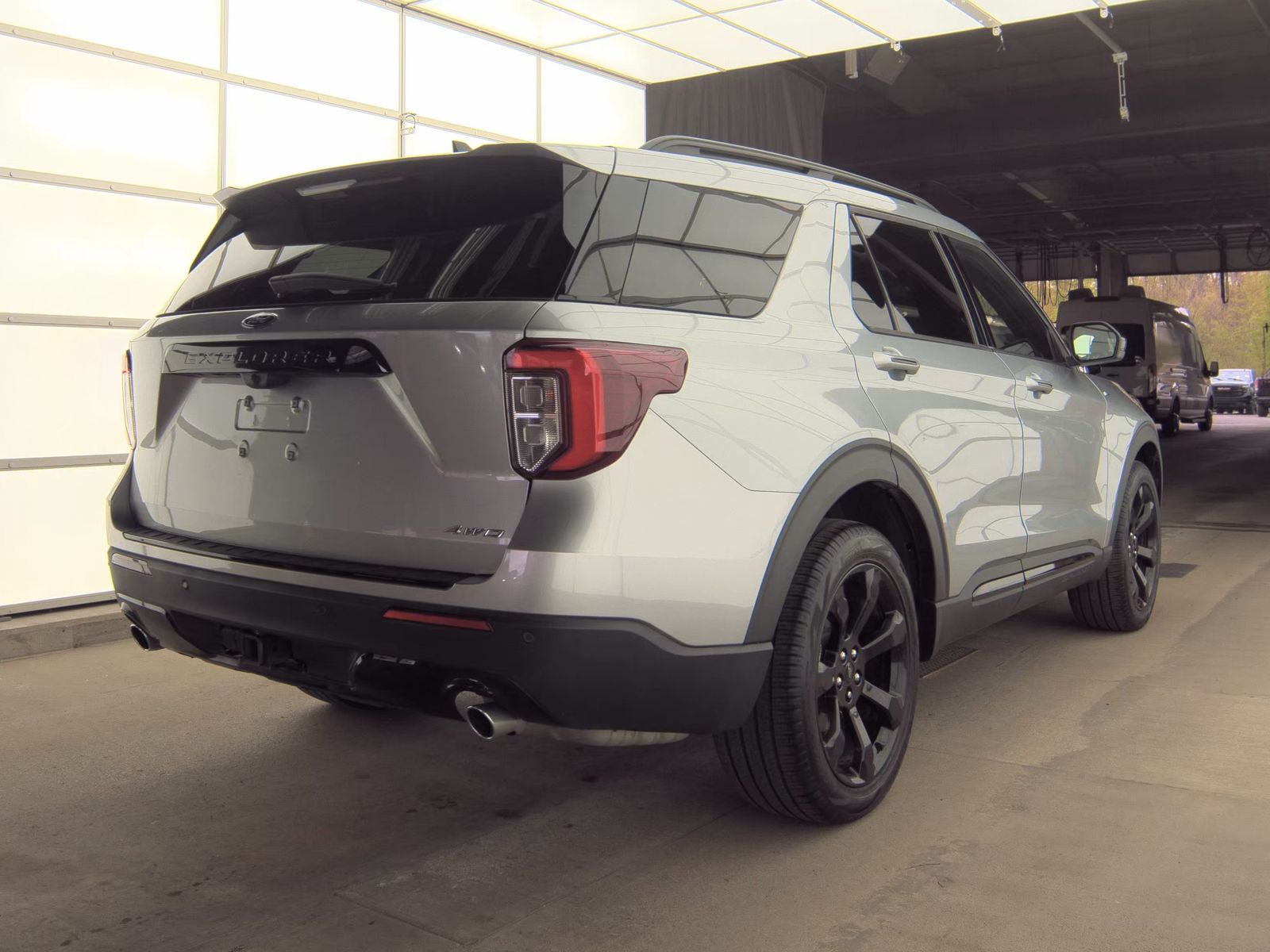 FORD EXPLORER - 6