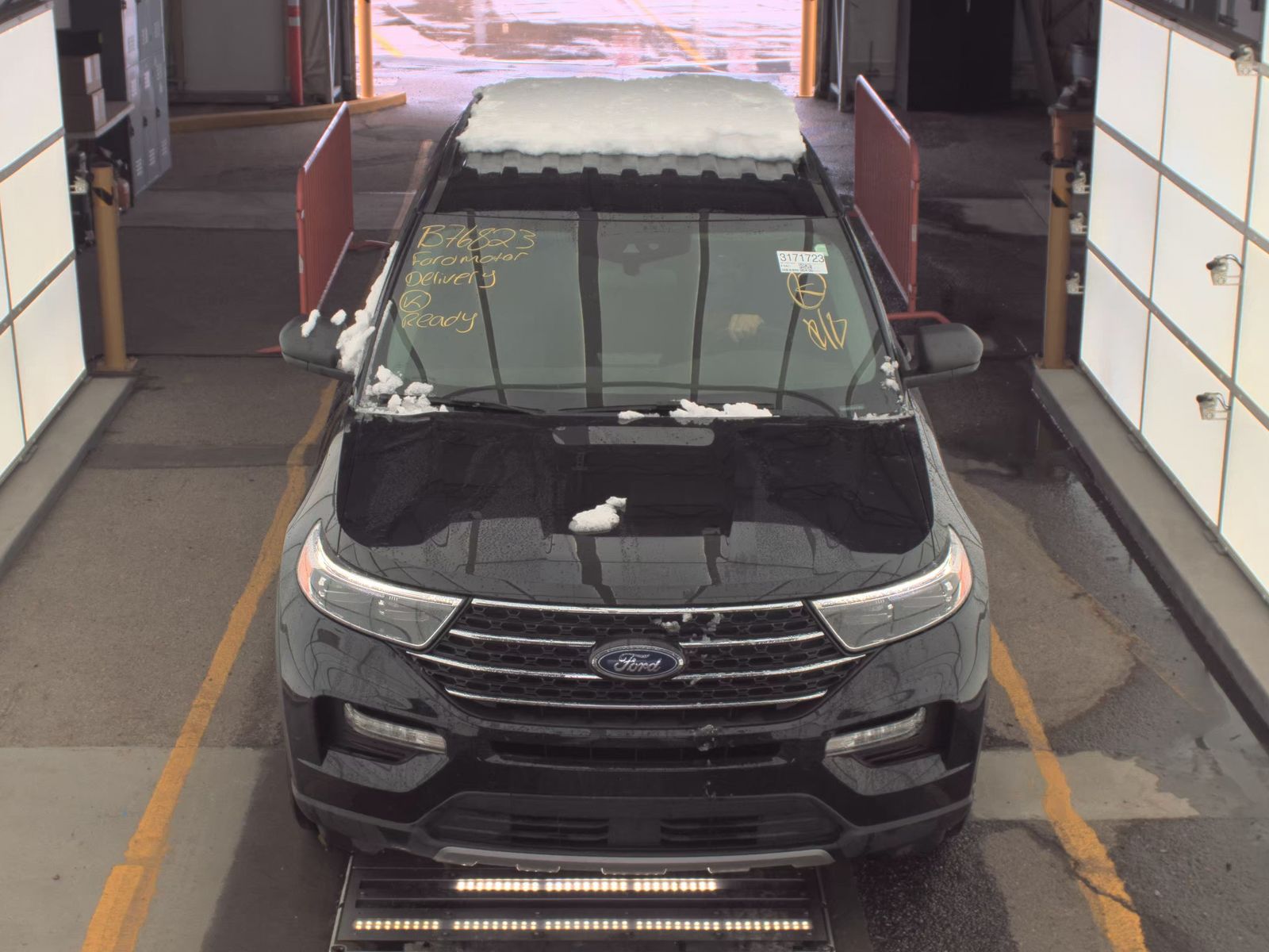 FORD EXPLORER - 3