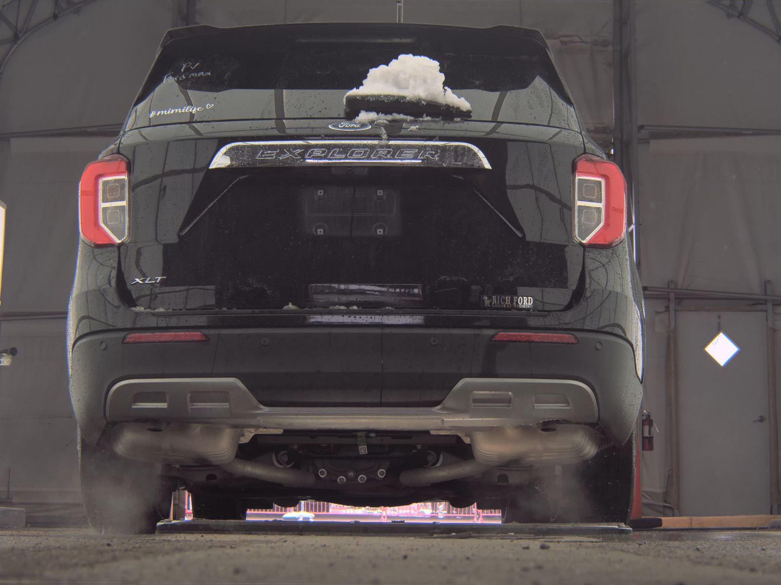 FORD EXPLORER - 8