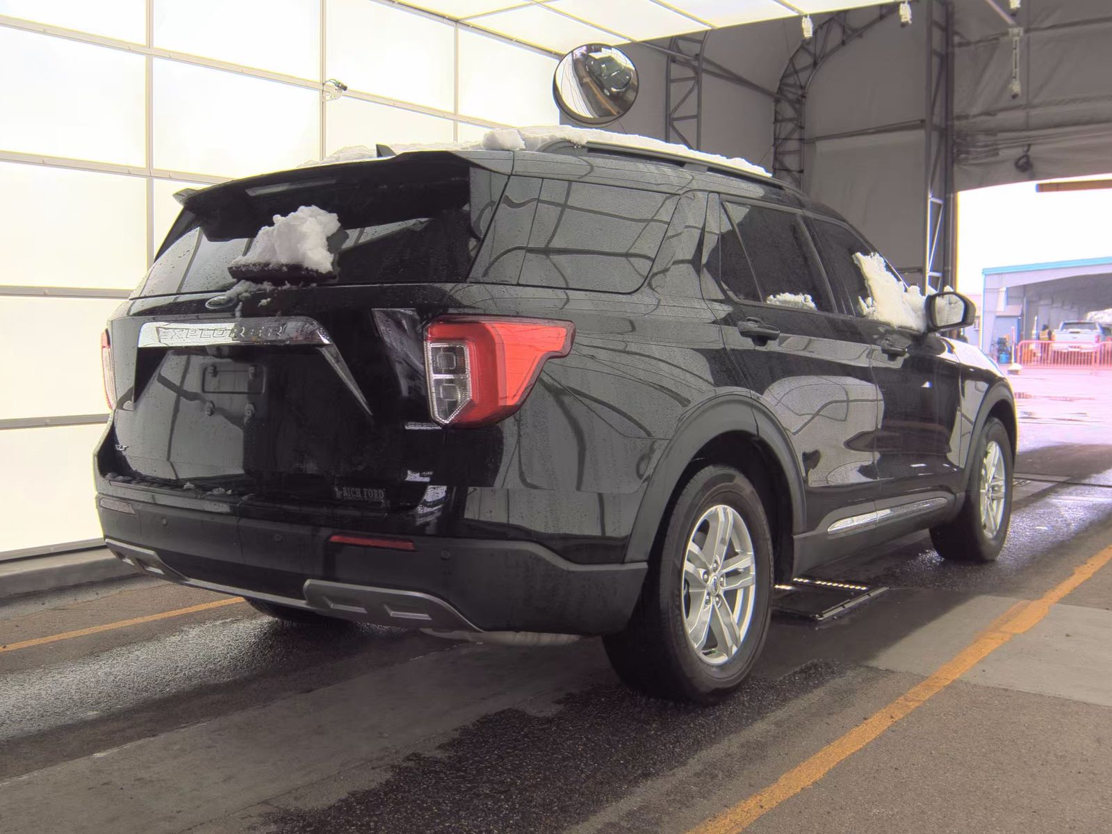 FORD EXPLORER - 6