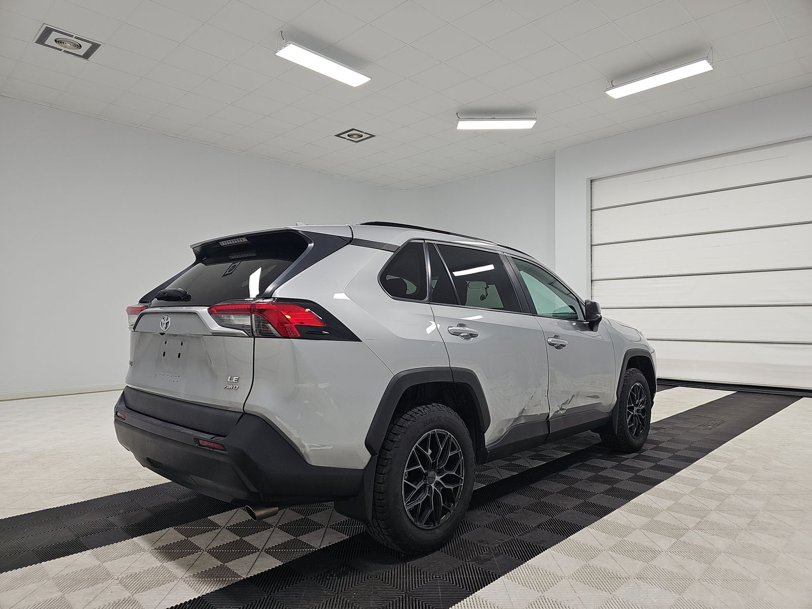 2019 Toyota RAV4 LE AWD