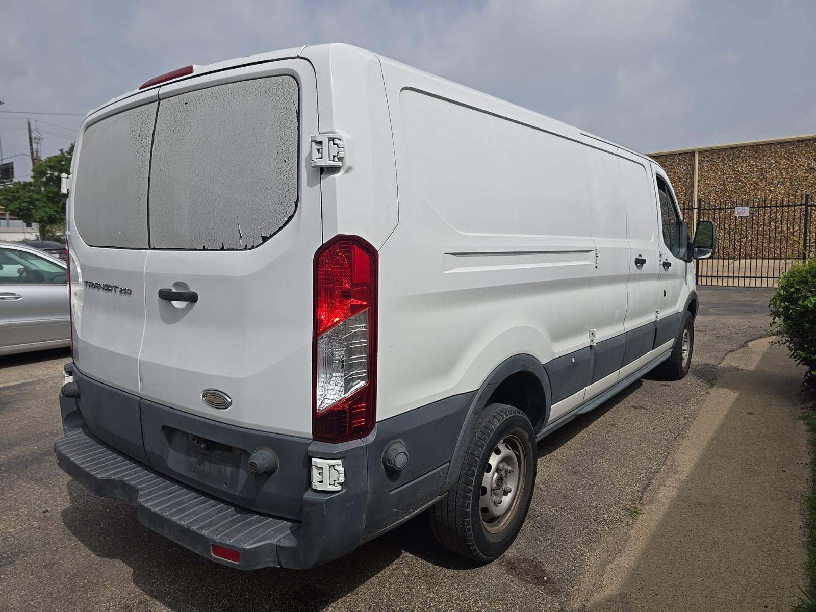 FORD TRANSIT 250 - 3