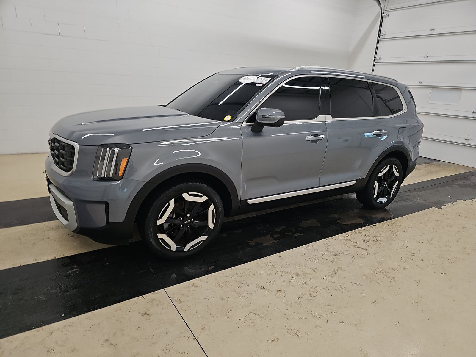 2024 Kia Telluride S FWD's photo