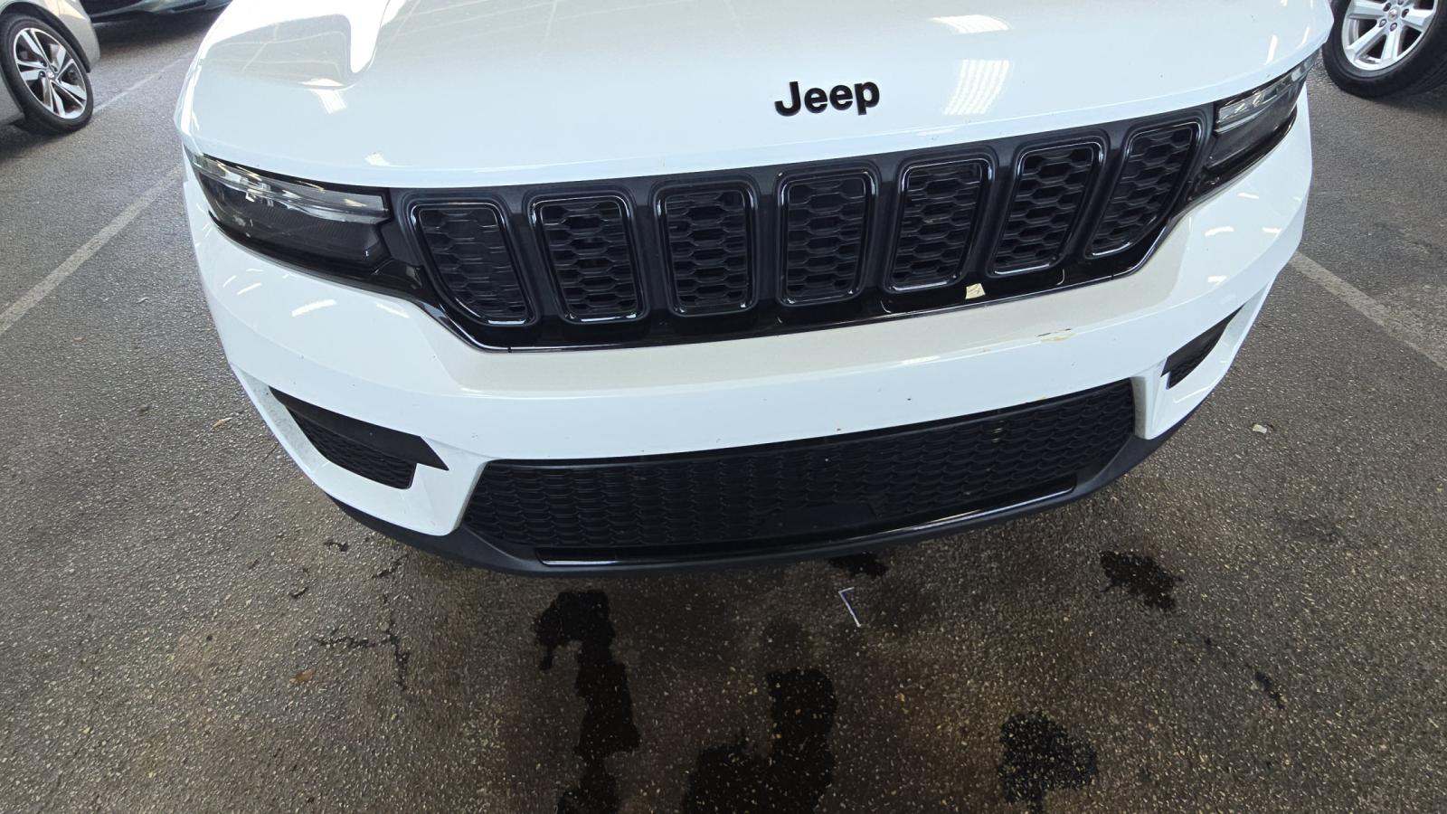 2024 Jeep Grand Cherokee Altitude RWD