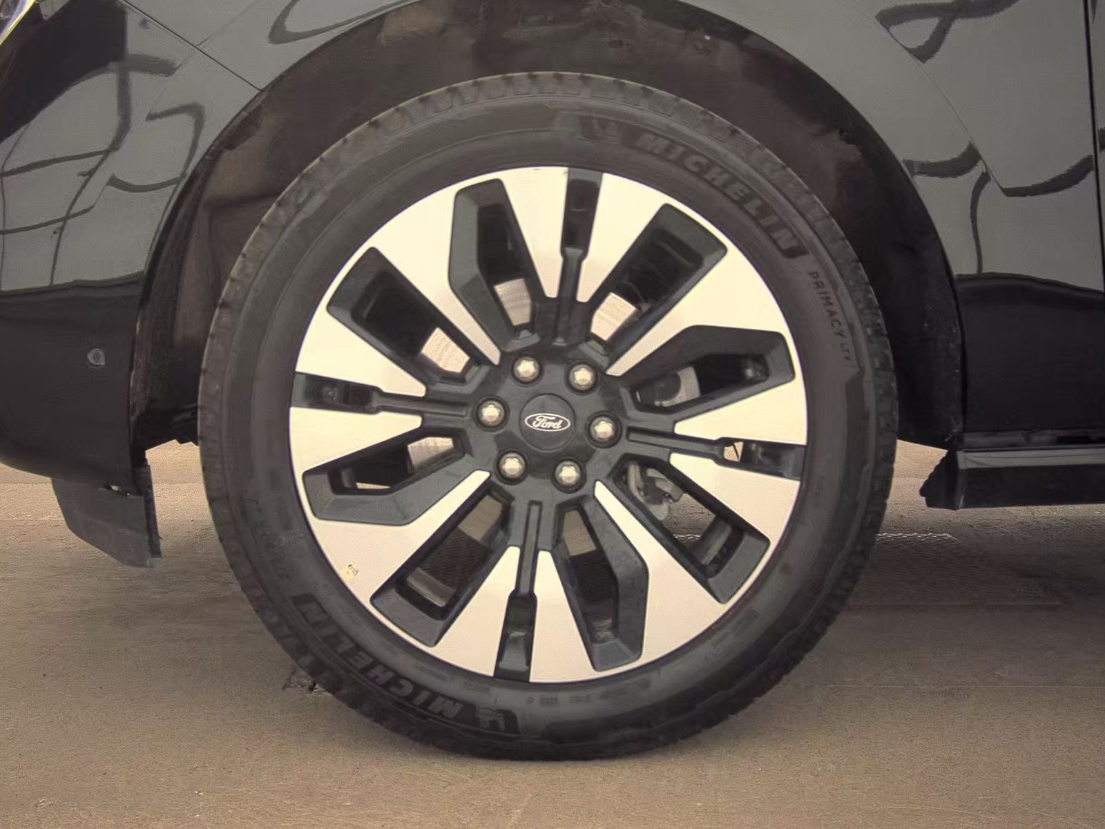 FORD EXPEDITION - 10