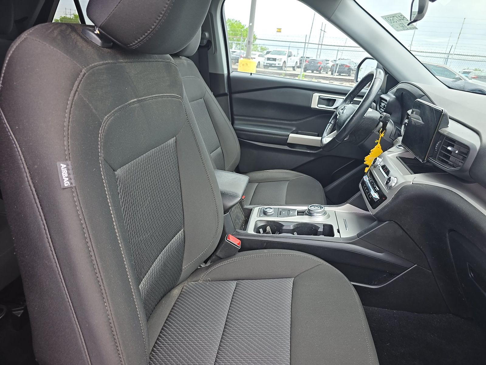 FORD EXPLORER - 9