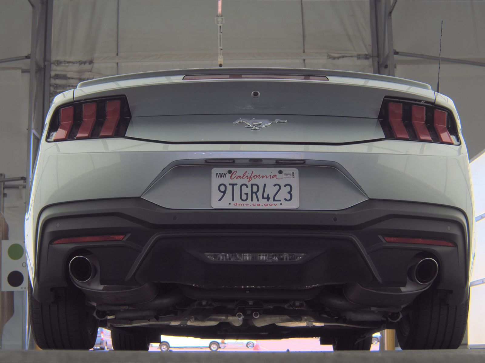FORD MUSTANG - 8