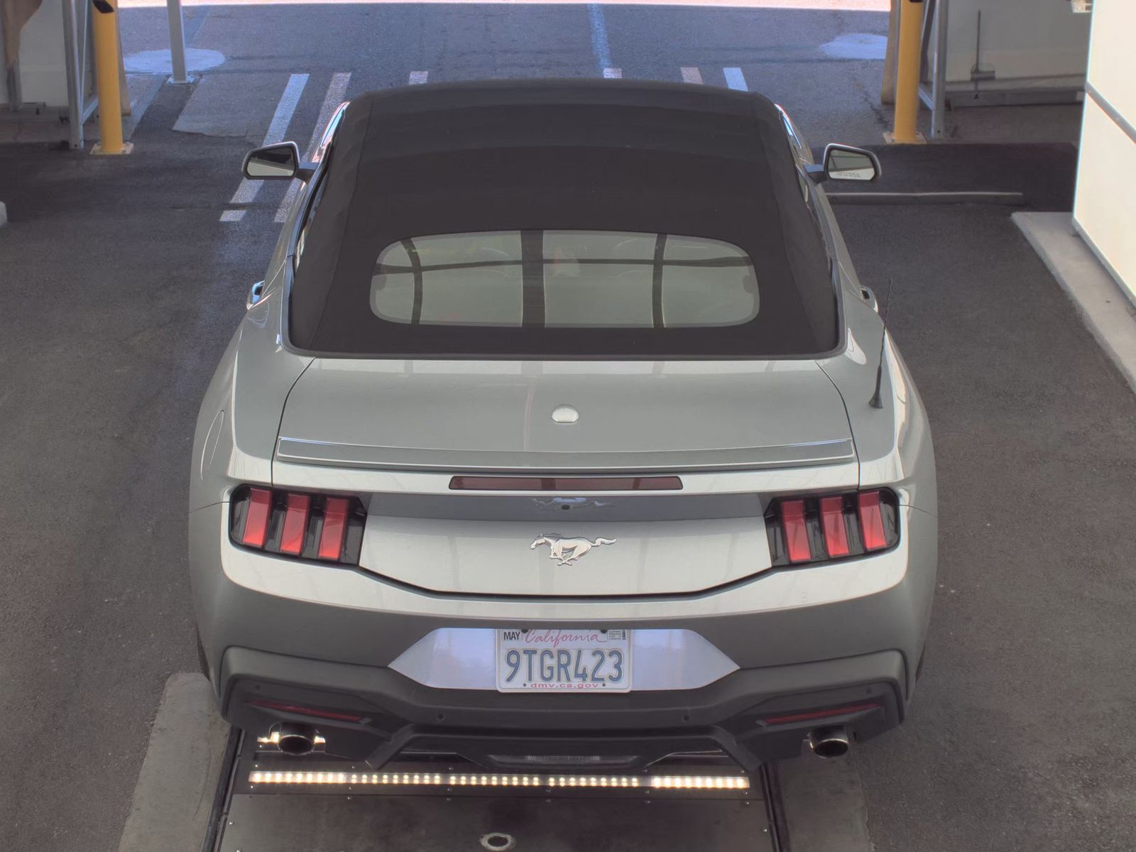 FORD MUSTANG - 7