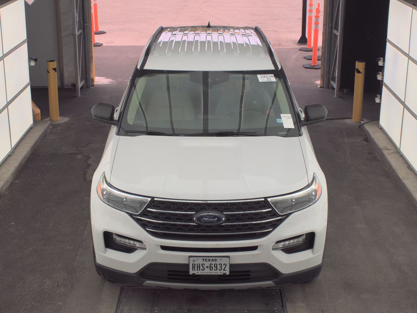 FORD EXPLORER - 3