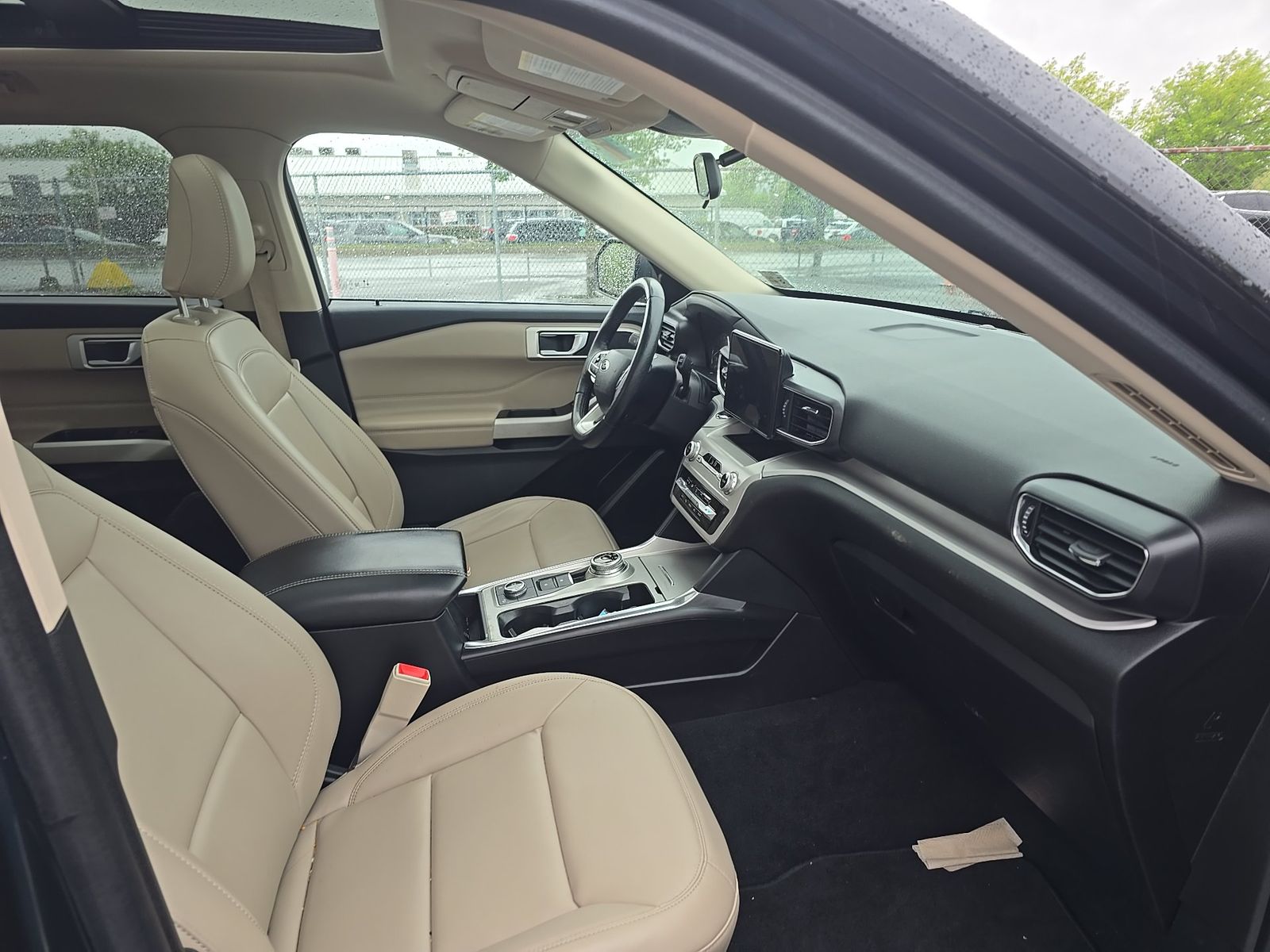 FORD EXPLORER - 9