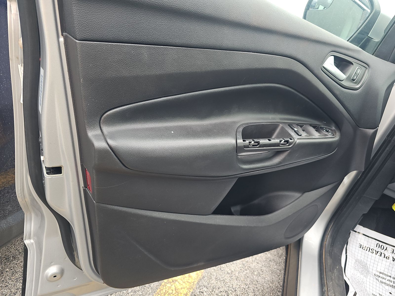 FORD ESCAPE - 10